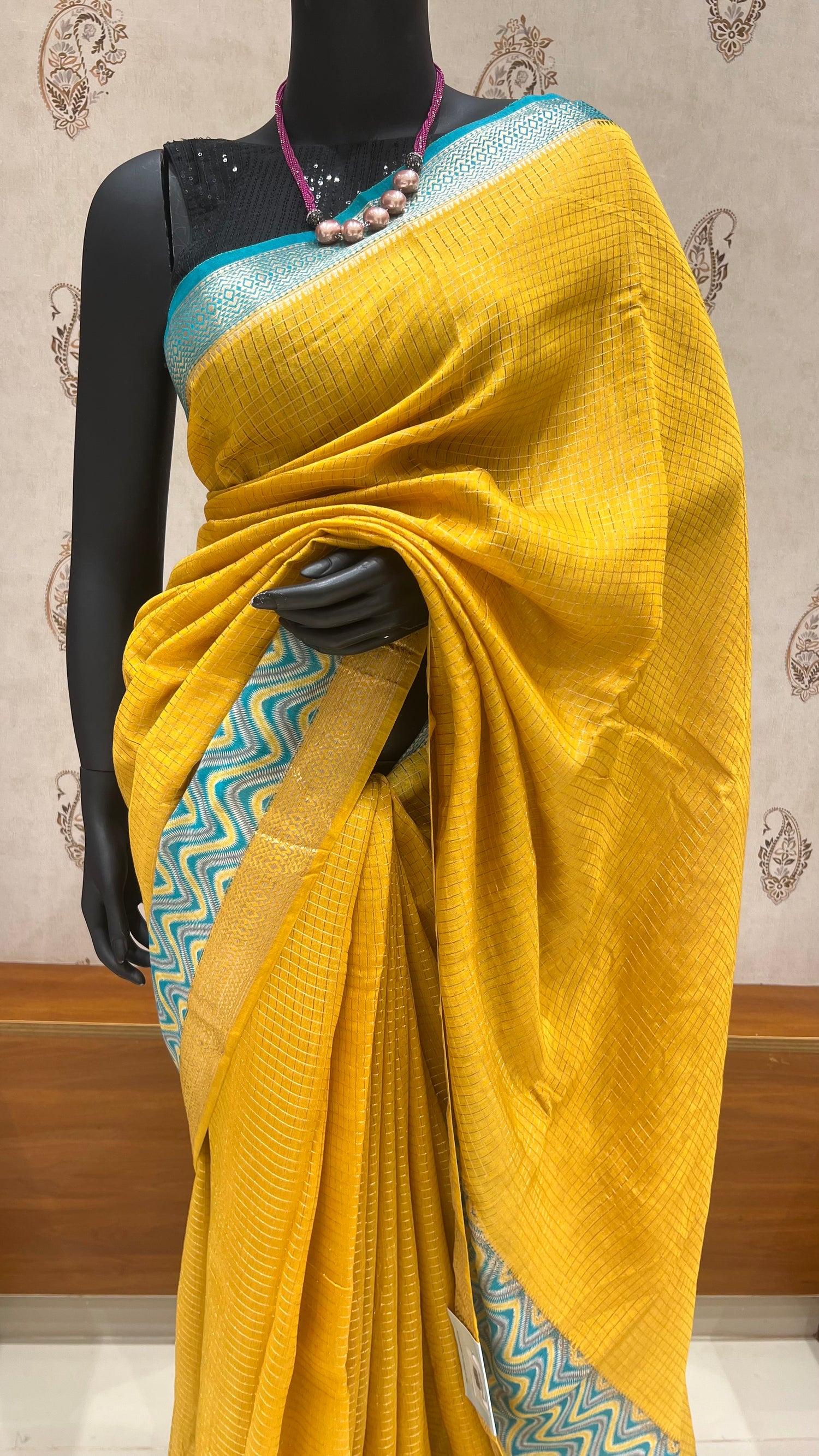 SUV2719 - YELLOW