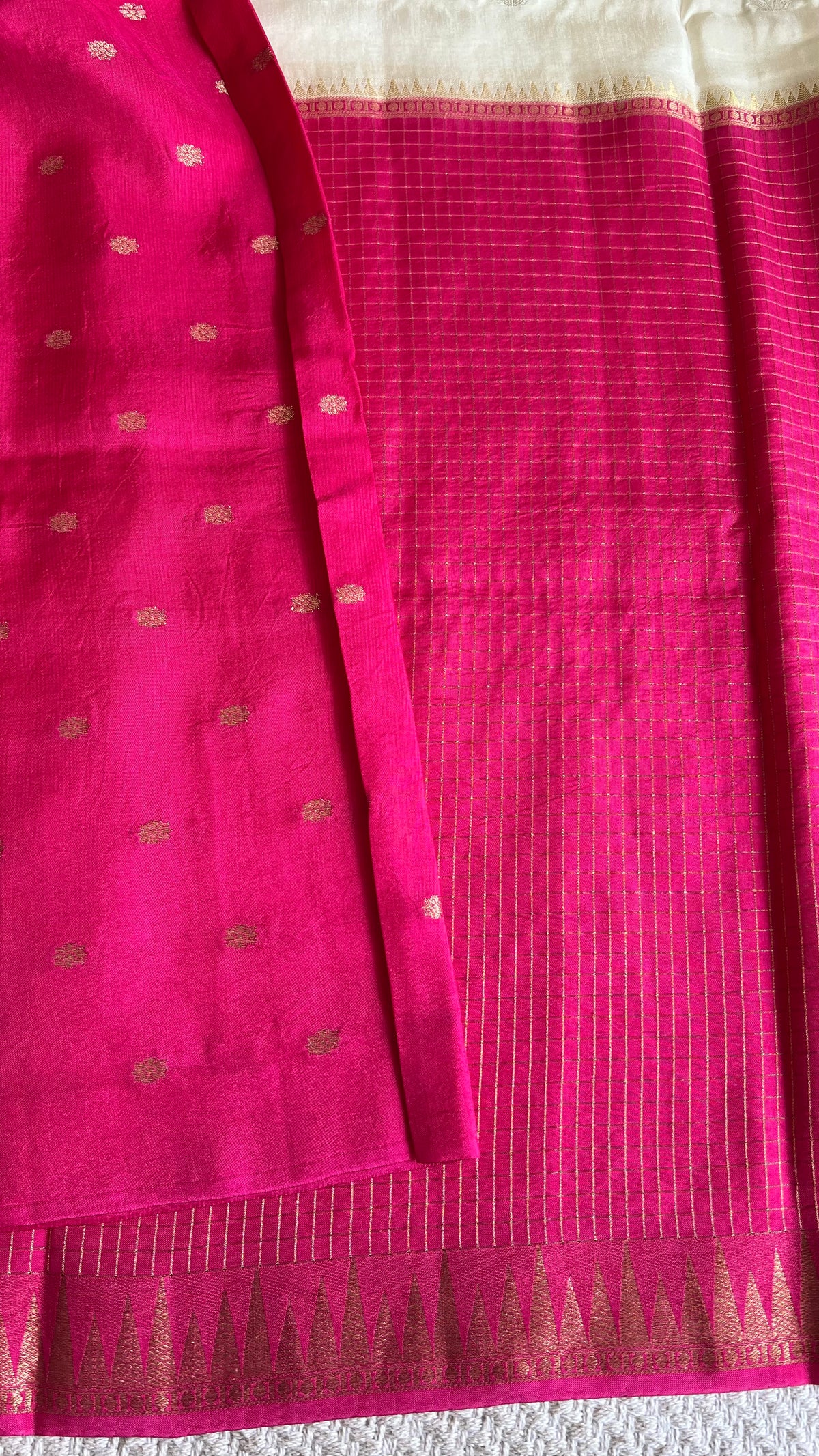 SUV5638-WHITE WITH PINK