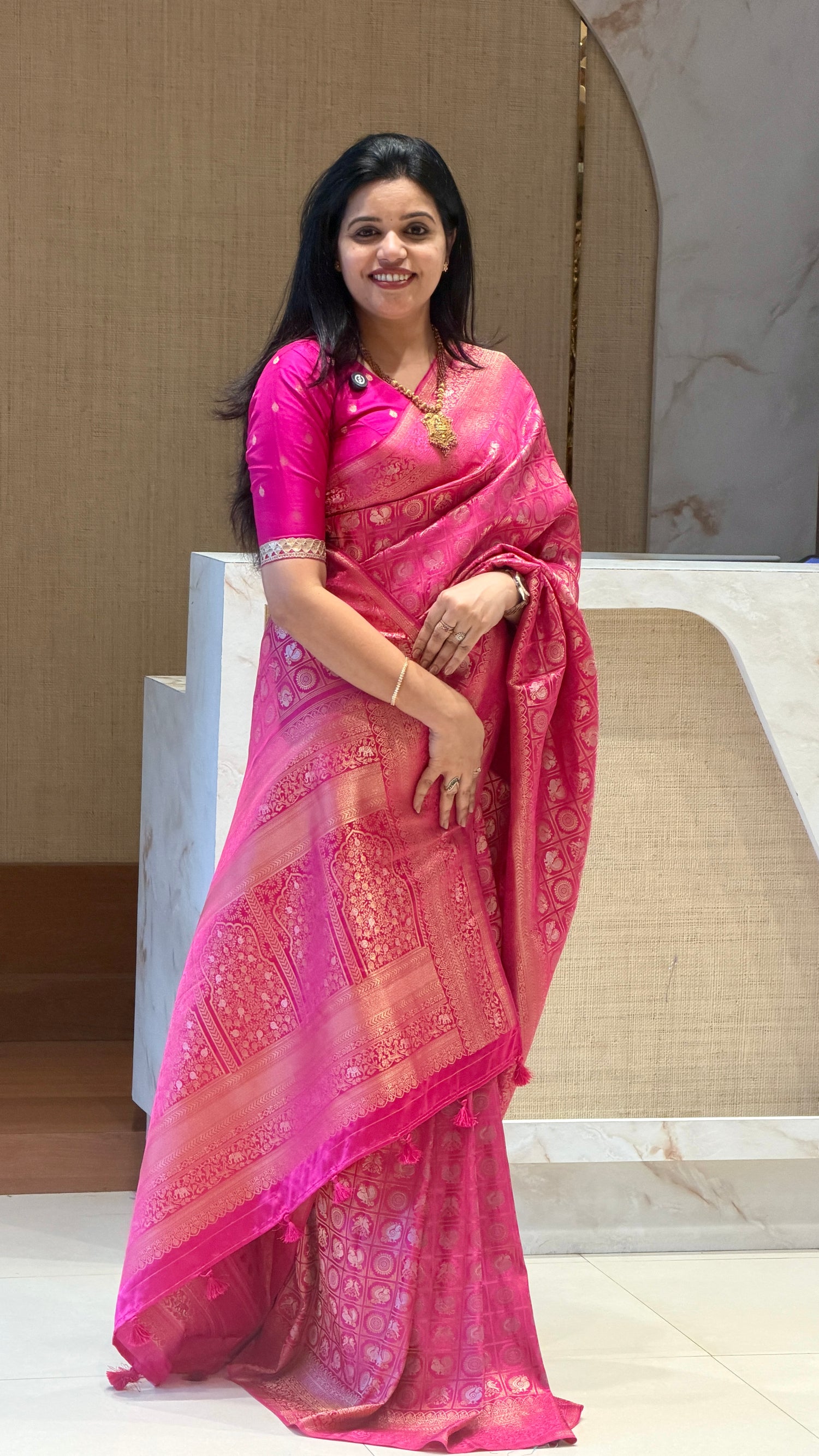 SUV4397-PINK