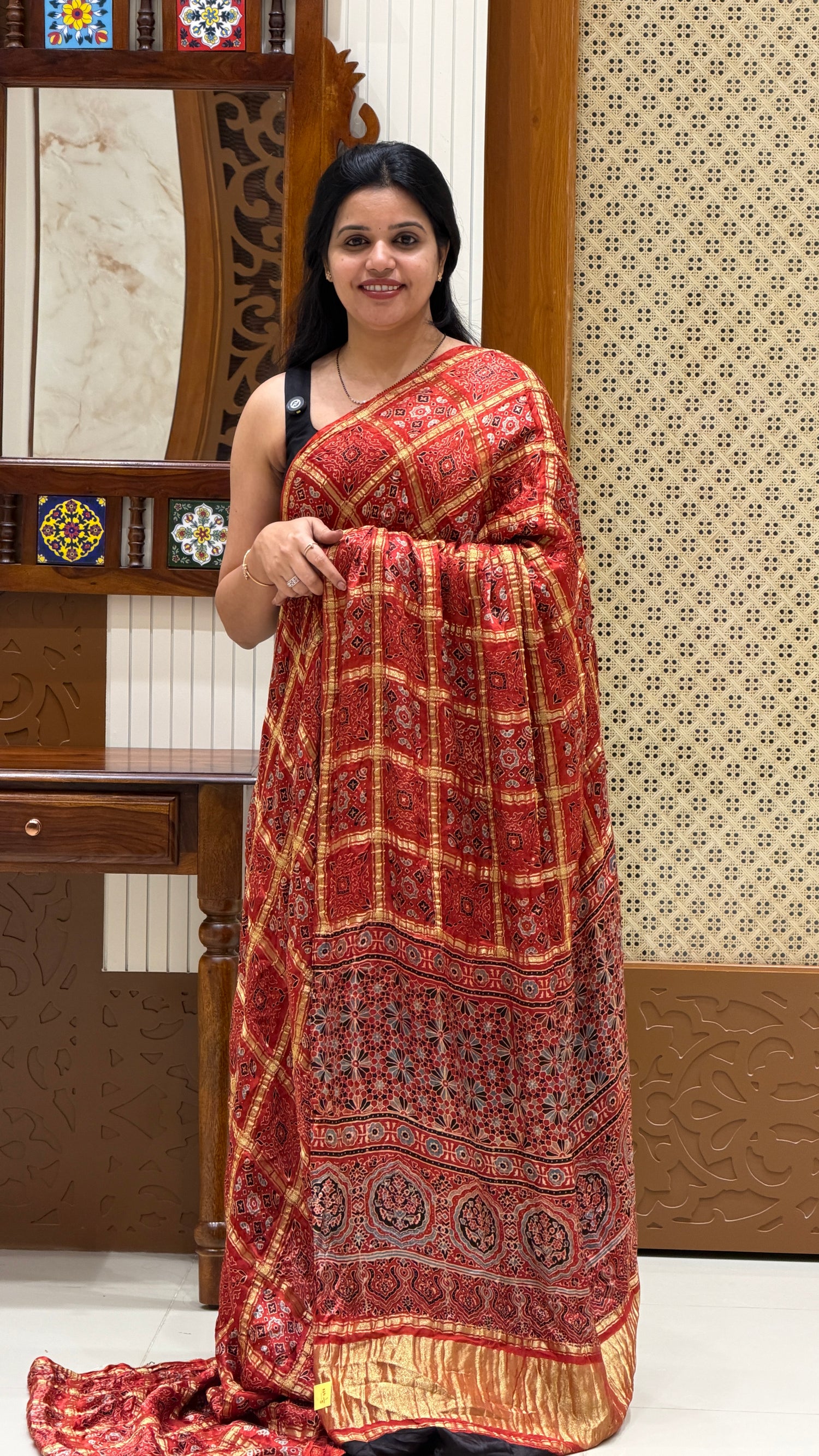SUV4489-RUST Ghatchola modal silk