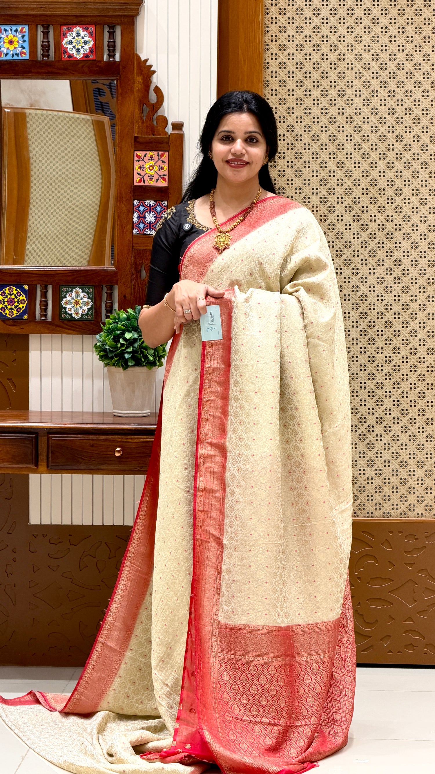 SUV4741-WHITE WITH PINK