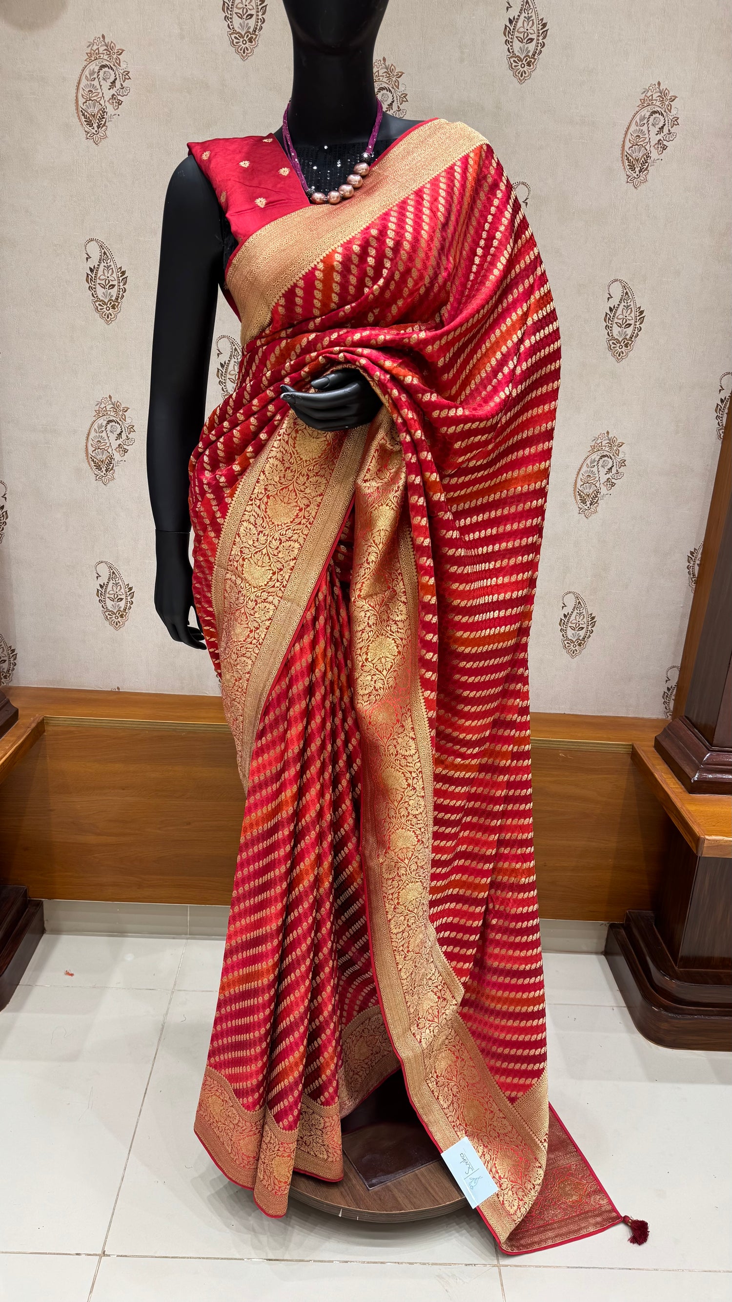 SUV4579-RED