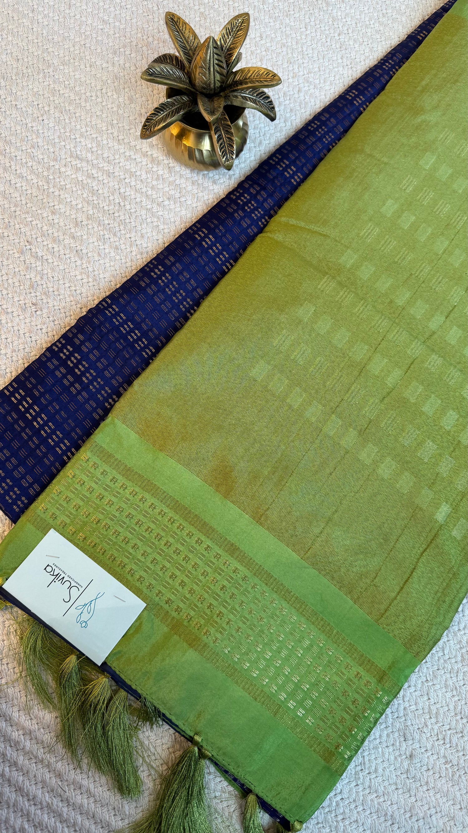 SUV3873-BLUE WITH PISTA