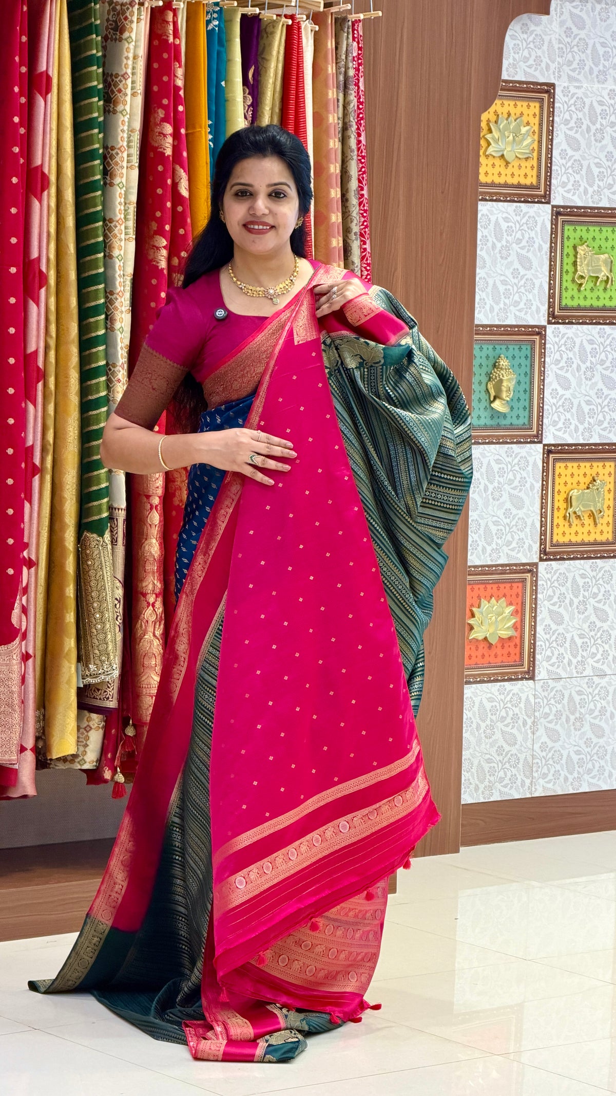 SATIN CREPE SUV5629-BOTTLEGREEN WITH PINK