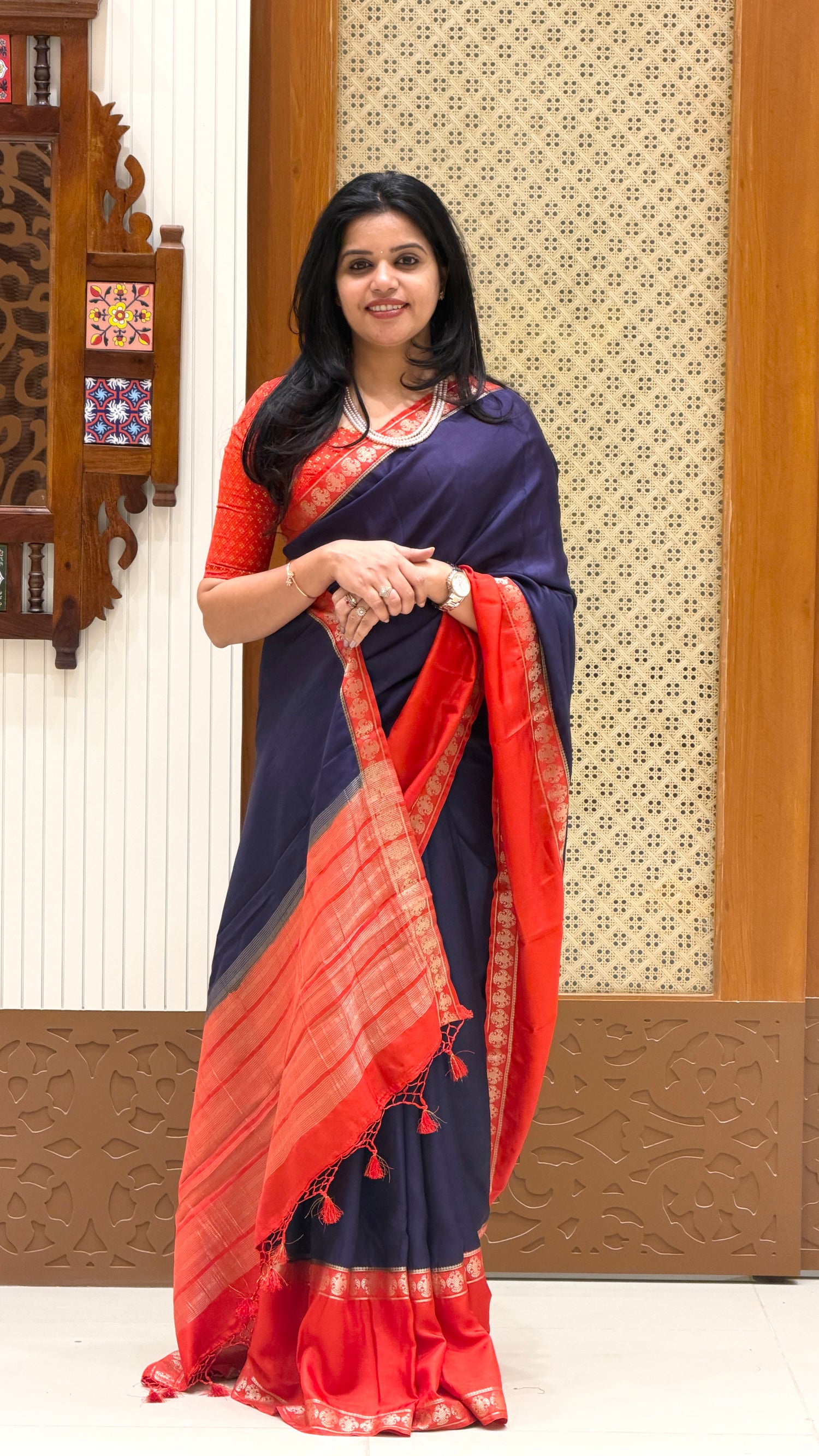 SUV4146-BLUE WITH RED