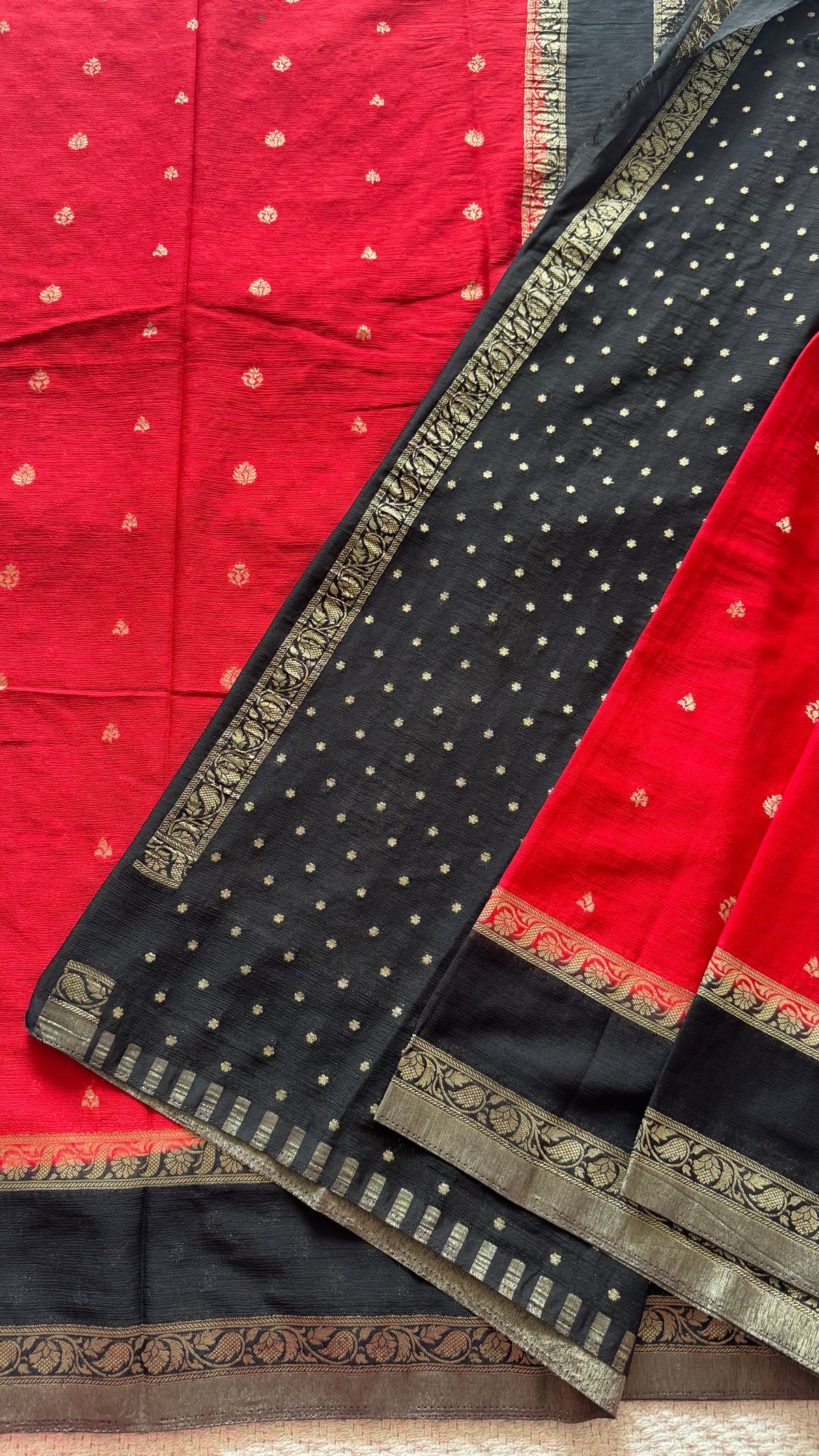 CREPE SILK SUV5740-RED WITH BLACK