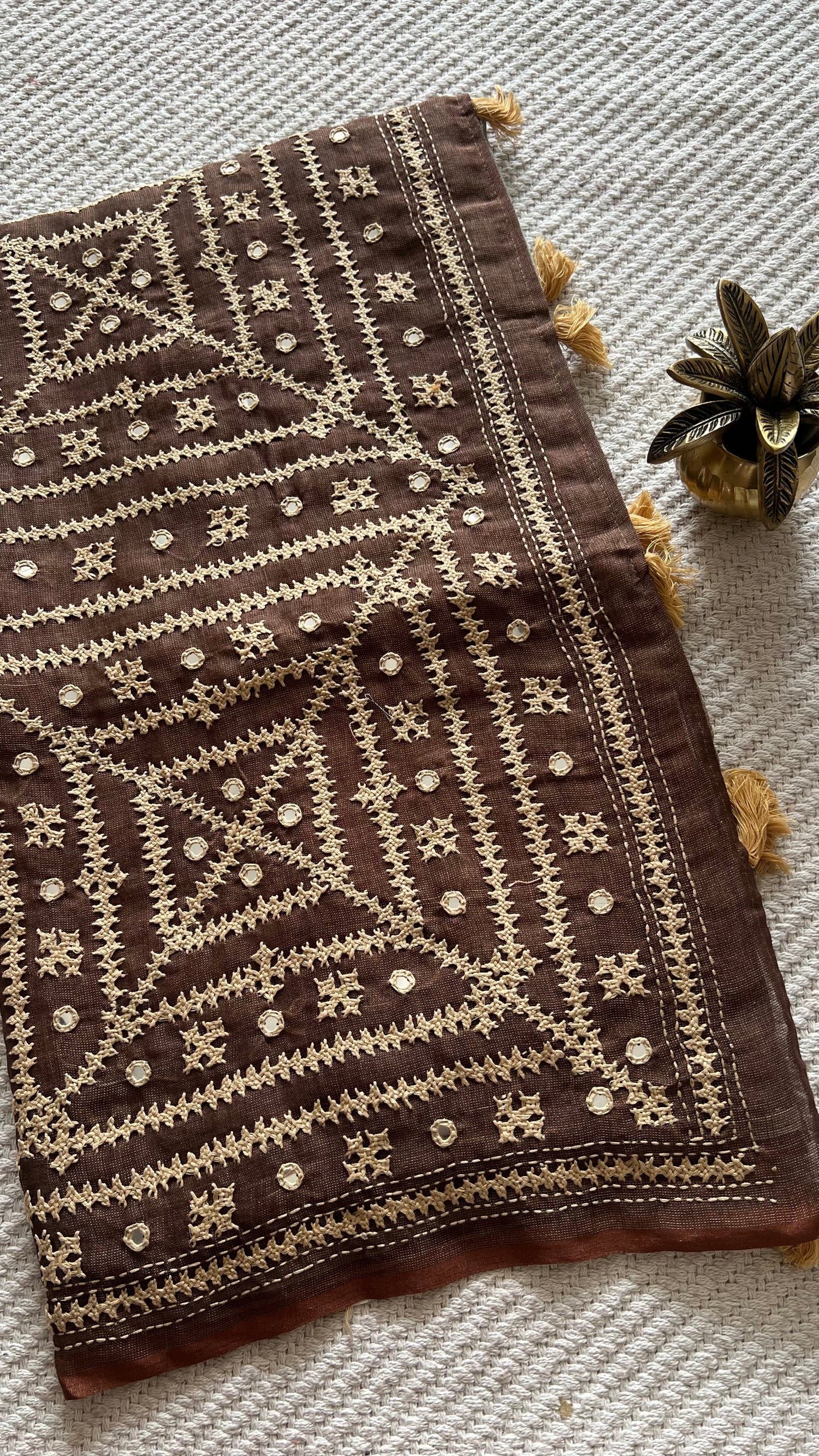 SUV4517-BROWN