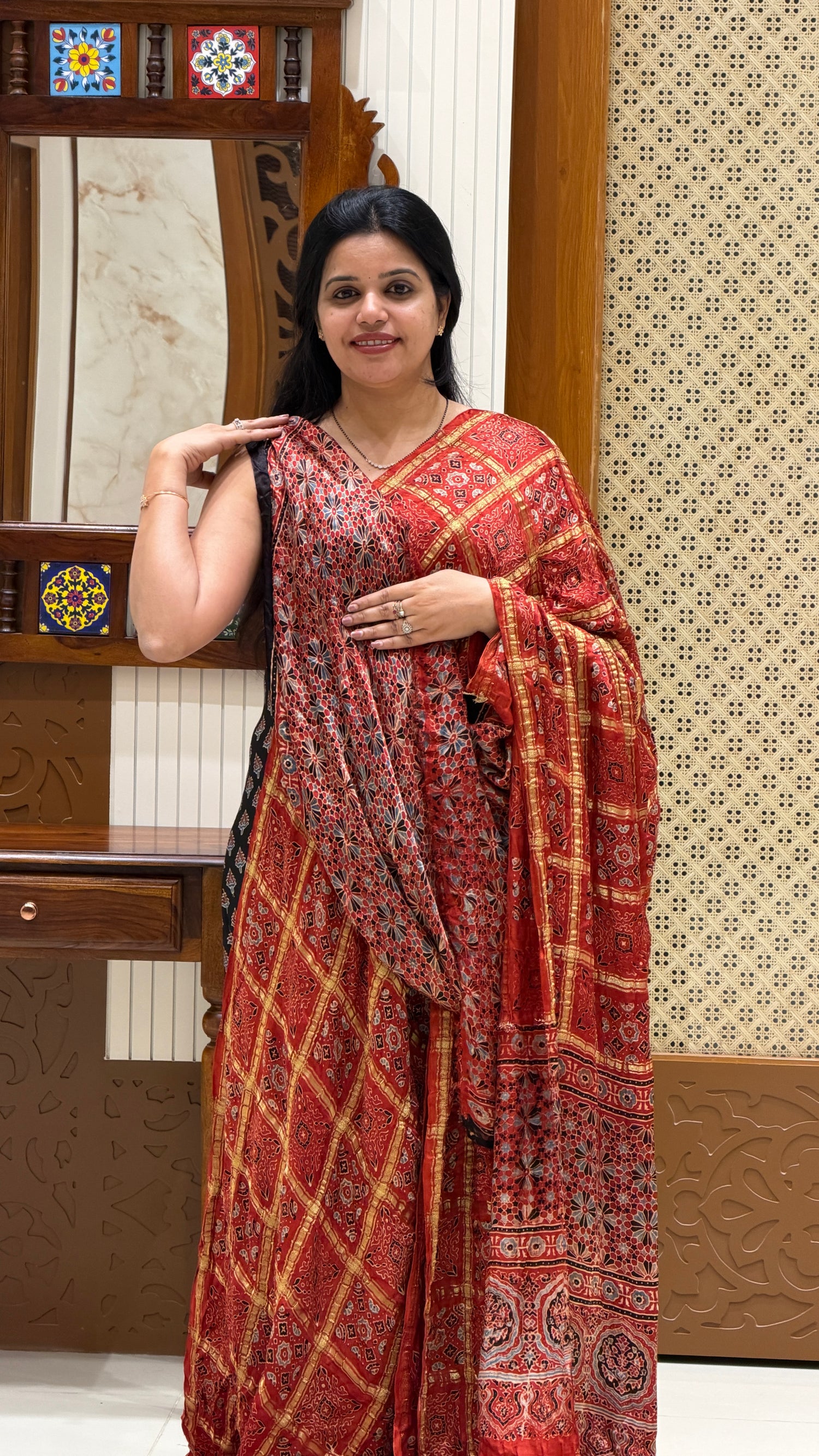SUV4489-RUST Ghatchola modal silk
