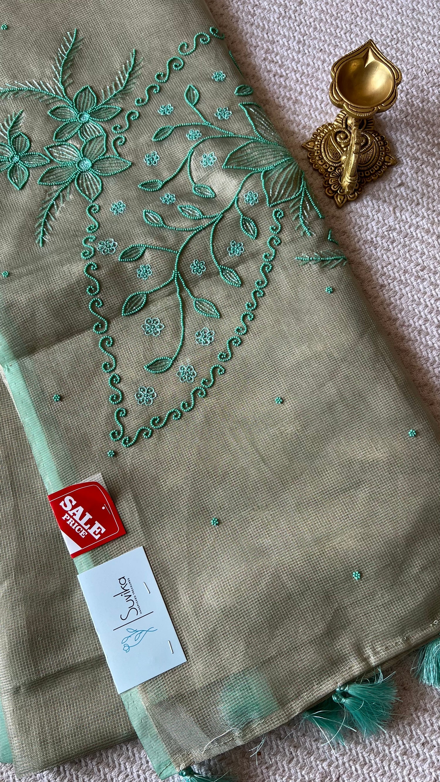 HW71 Tissue hand work 100
