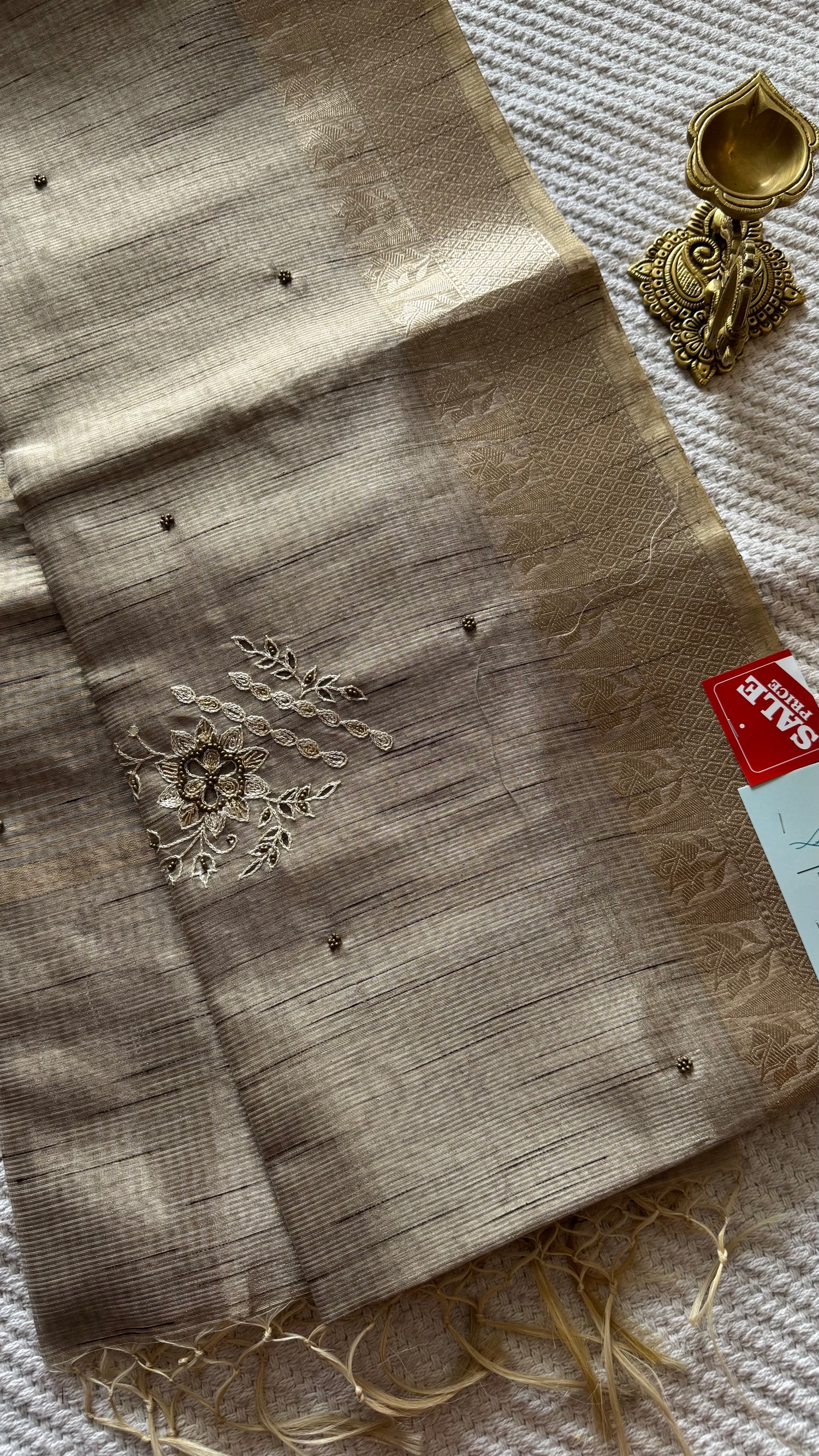 HW85 Tissue hand work 100