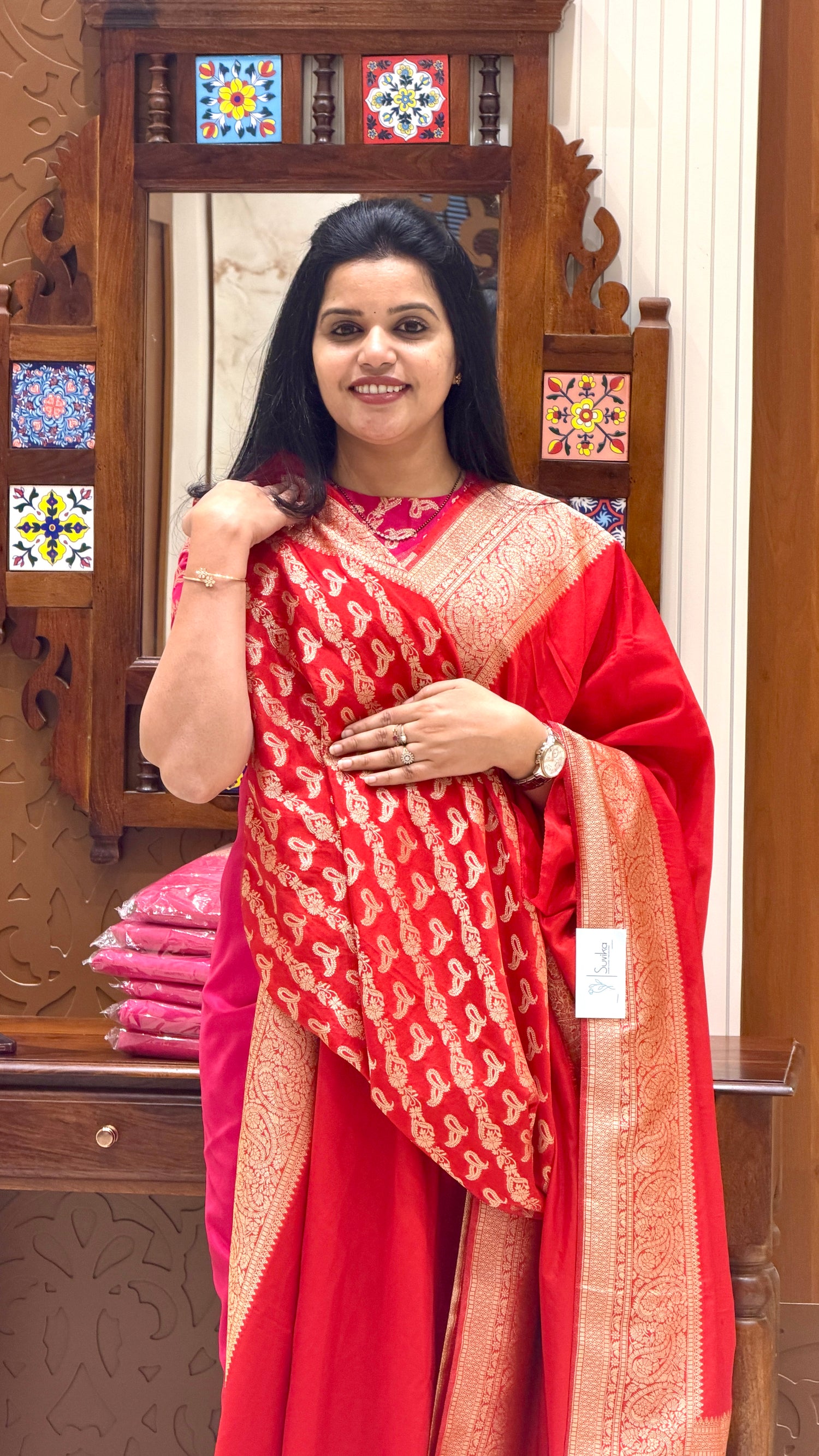 SUV3798- RED