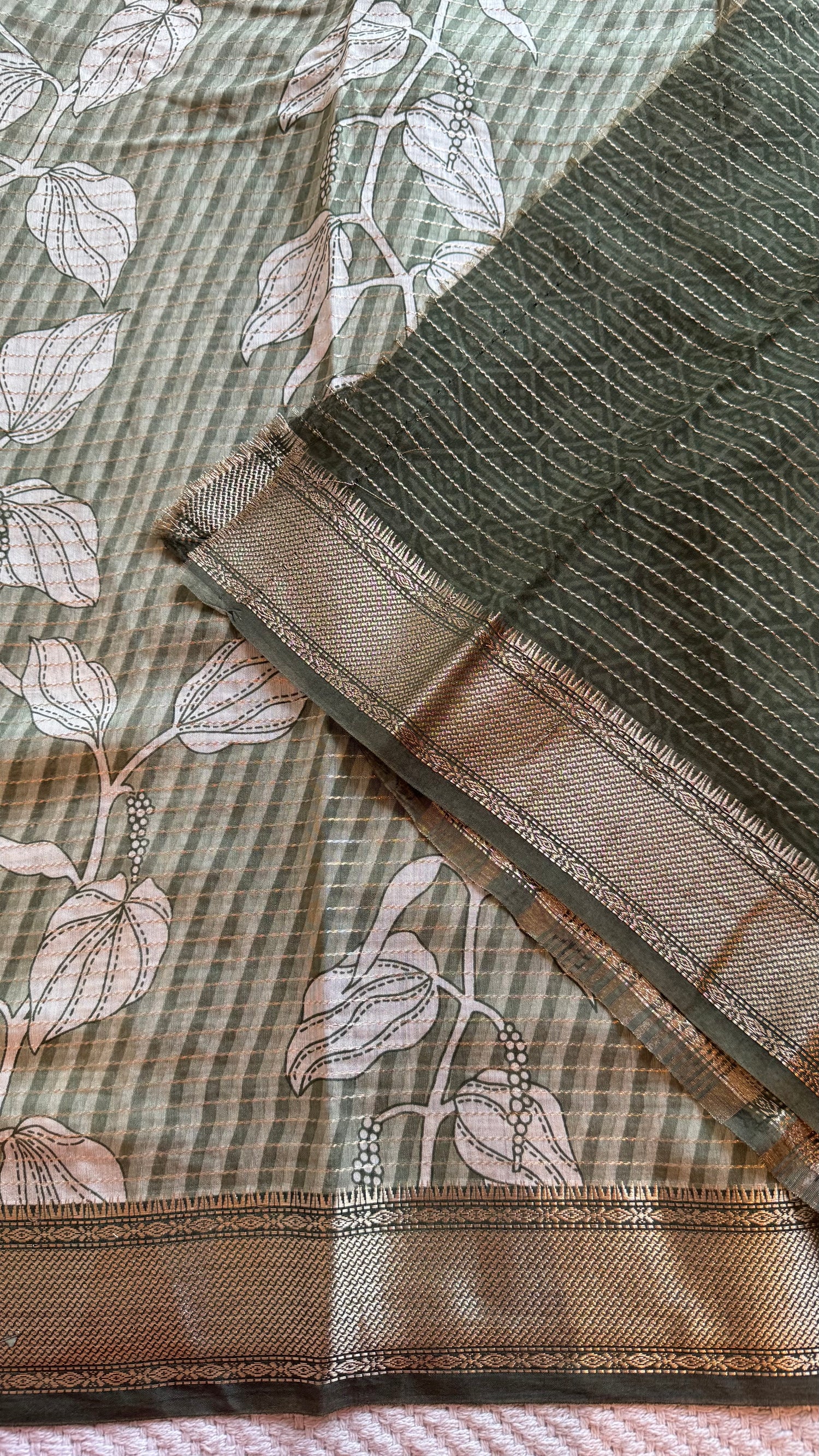 SUV5223-DUSTY GREEN