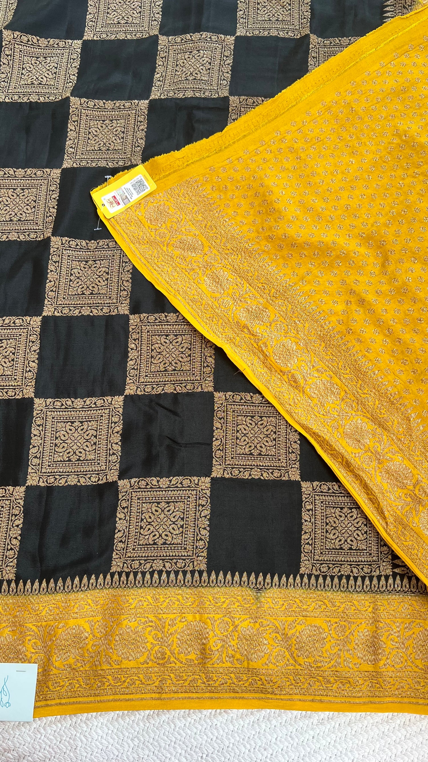 PSUV231-BLACK WITH MUSTARD