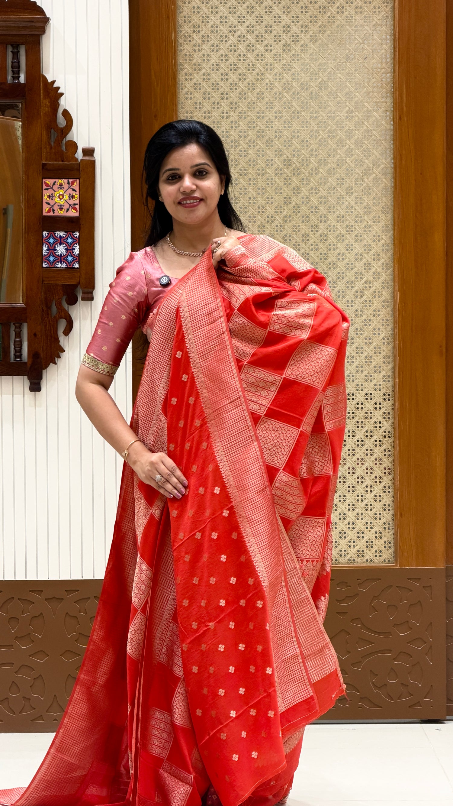 SUV4393-RED Banarasi georgette