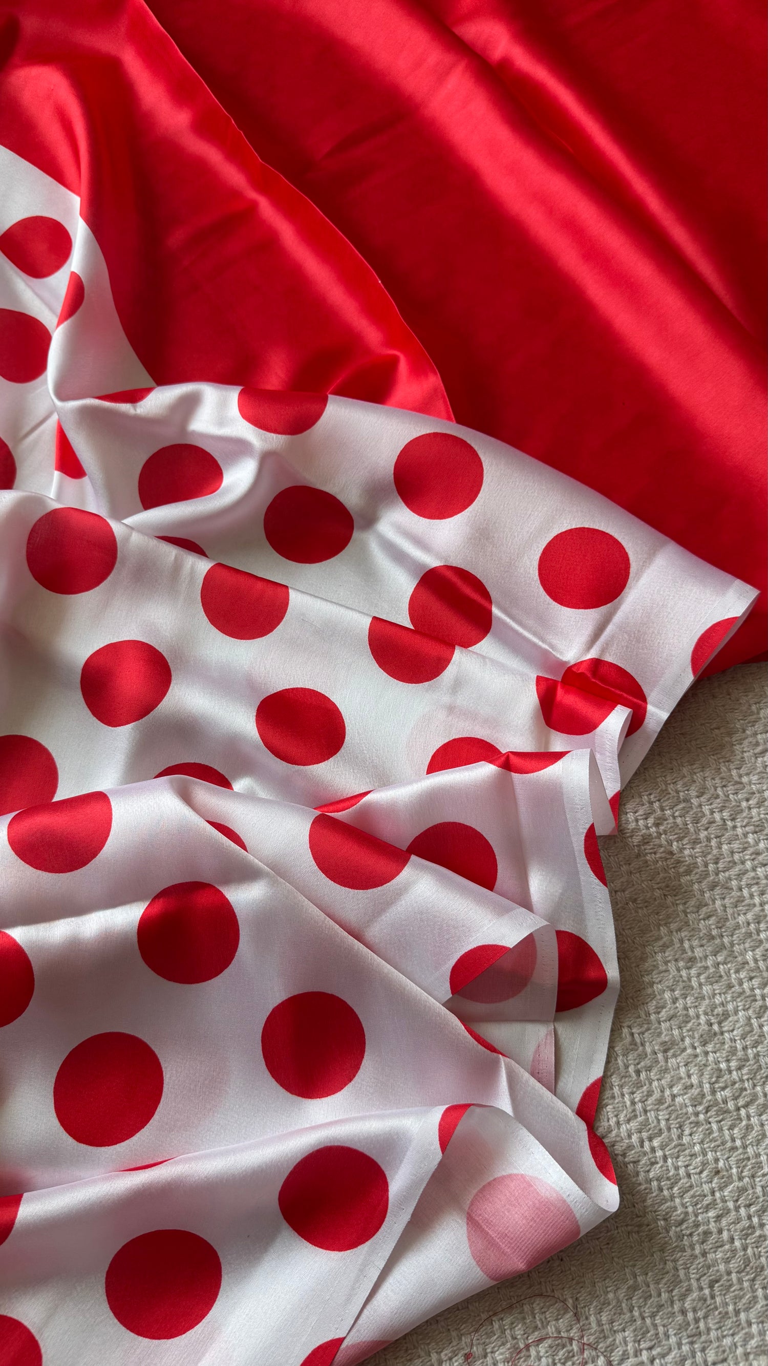 SUV4499-WHITE WITH PEACH