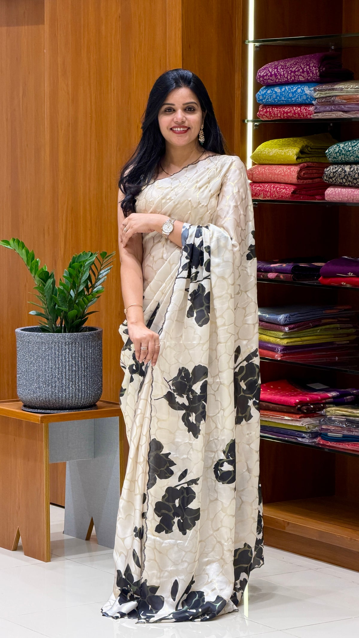 SUV5275-BLACK SATIN CREPE SAREE