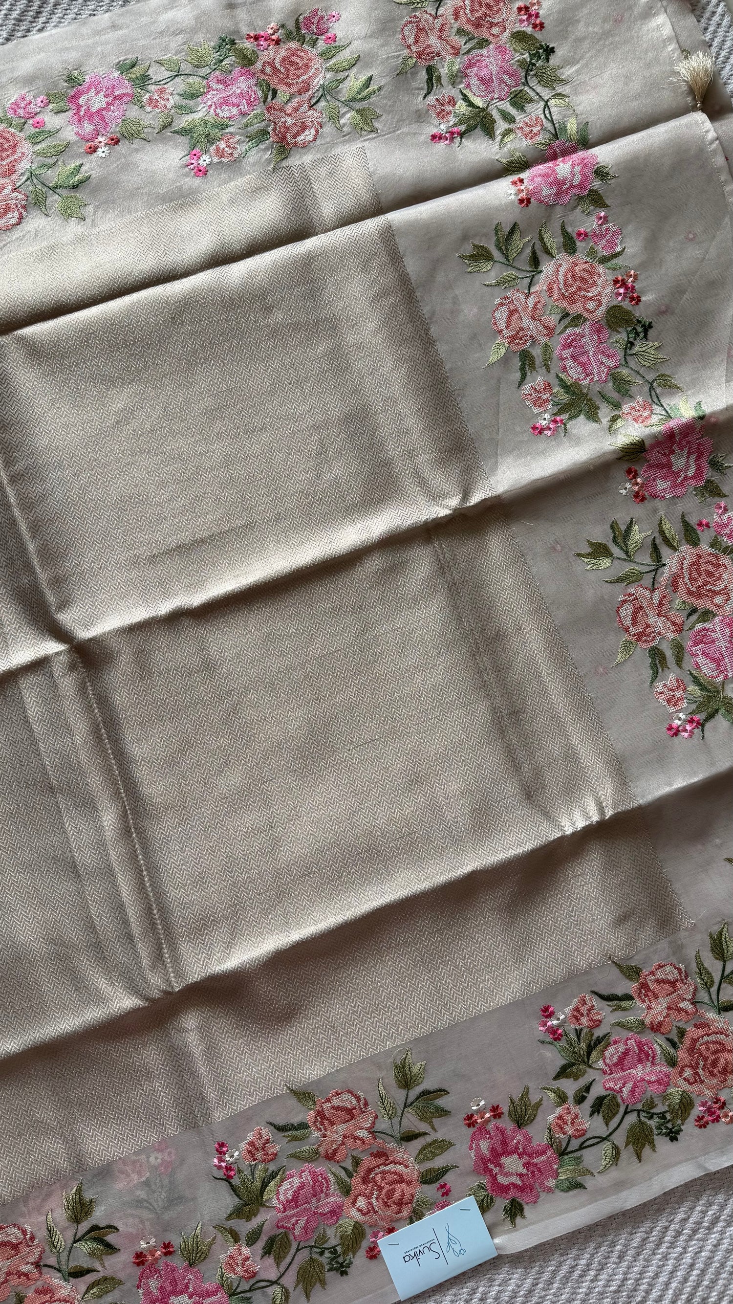 SUV5417-TISSUE CHIKKU