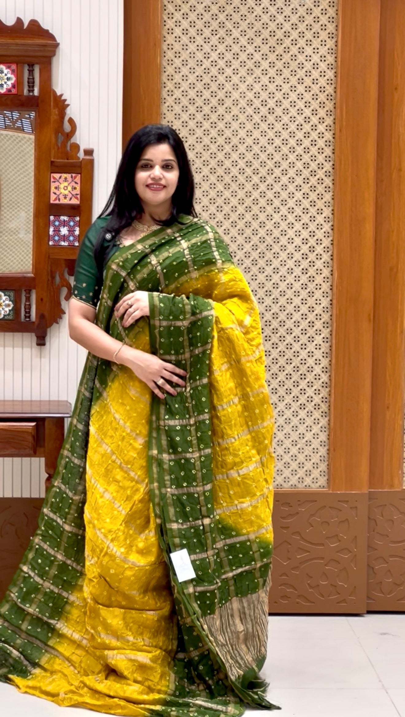 SUV3120- MINTYELLOW BANDHINI