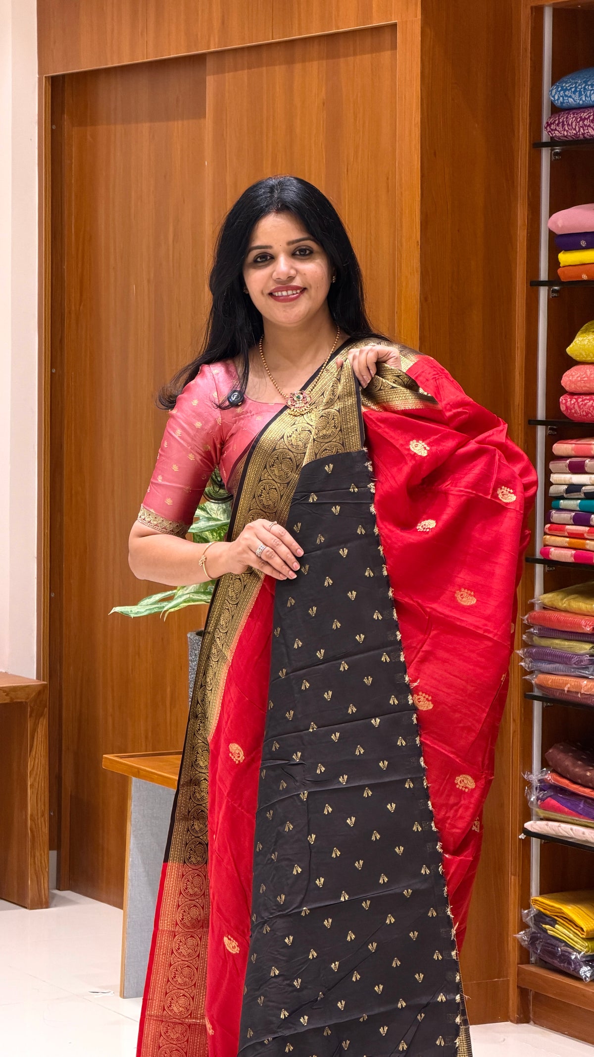 CREPE KANCHI SILK SUV5669-RED WITH BLACK