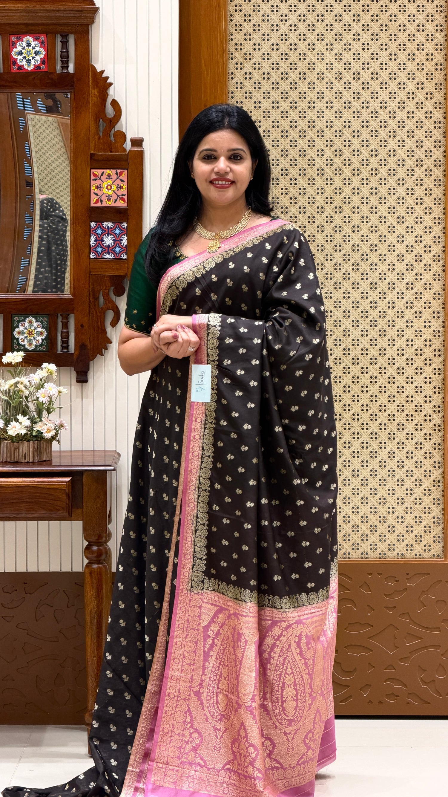 SUV4392-BLACK WITH BABYPINK