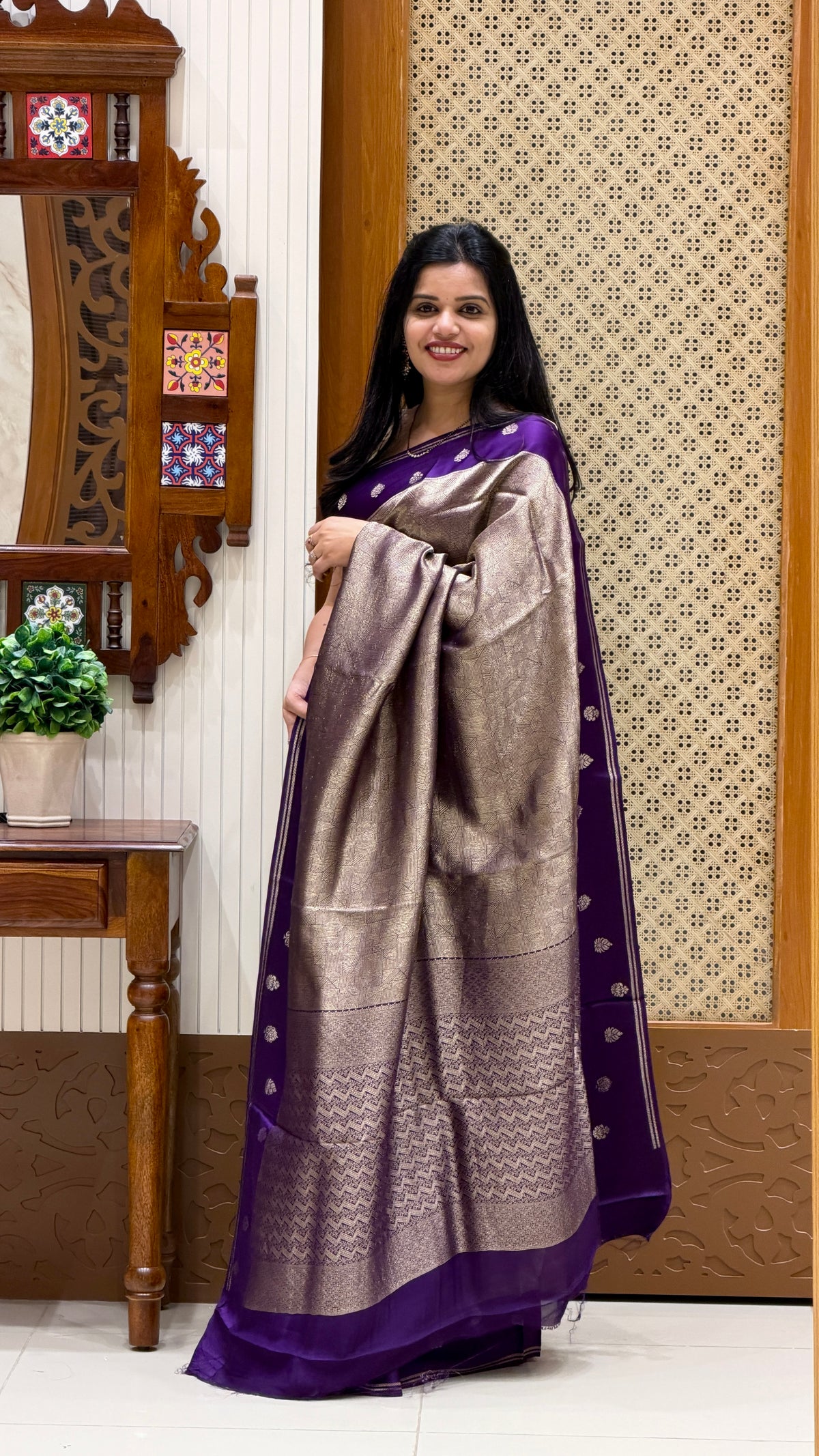 SUV5677-PURPLE TISSUE CREPE SAREE