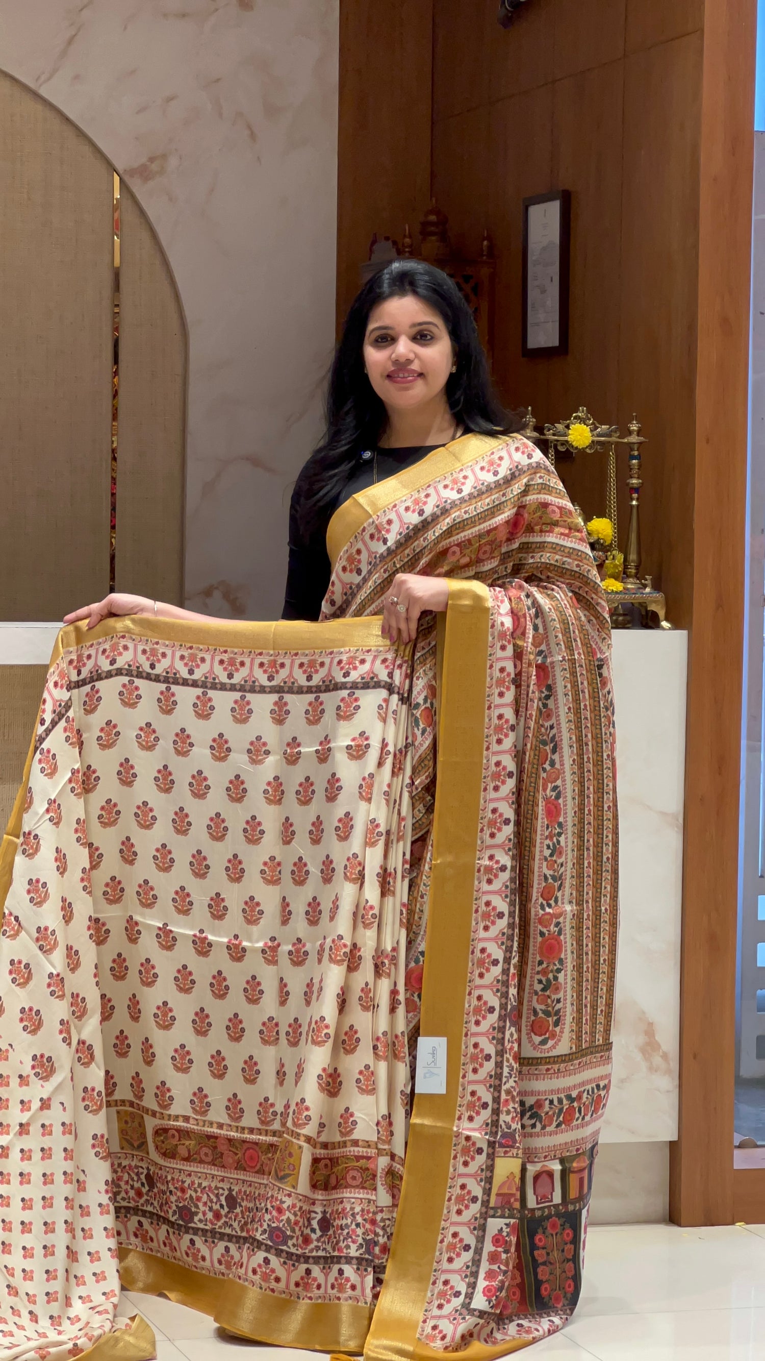 SUV3990-MUSTARD BORDER