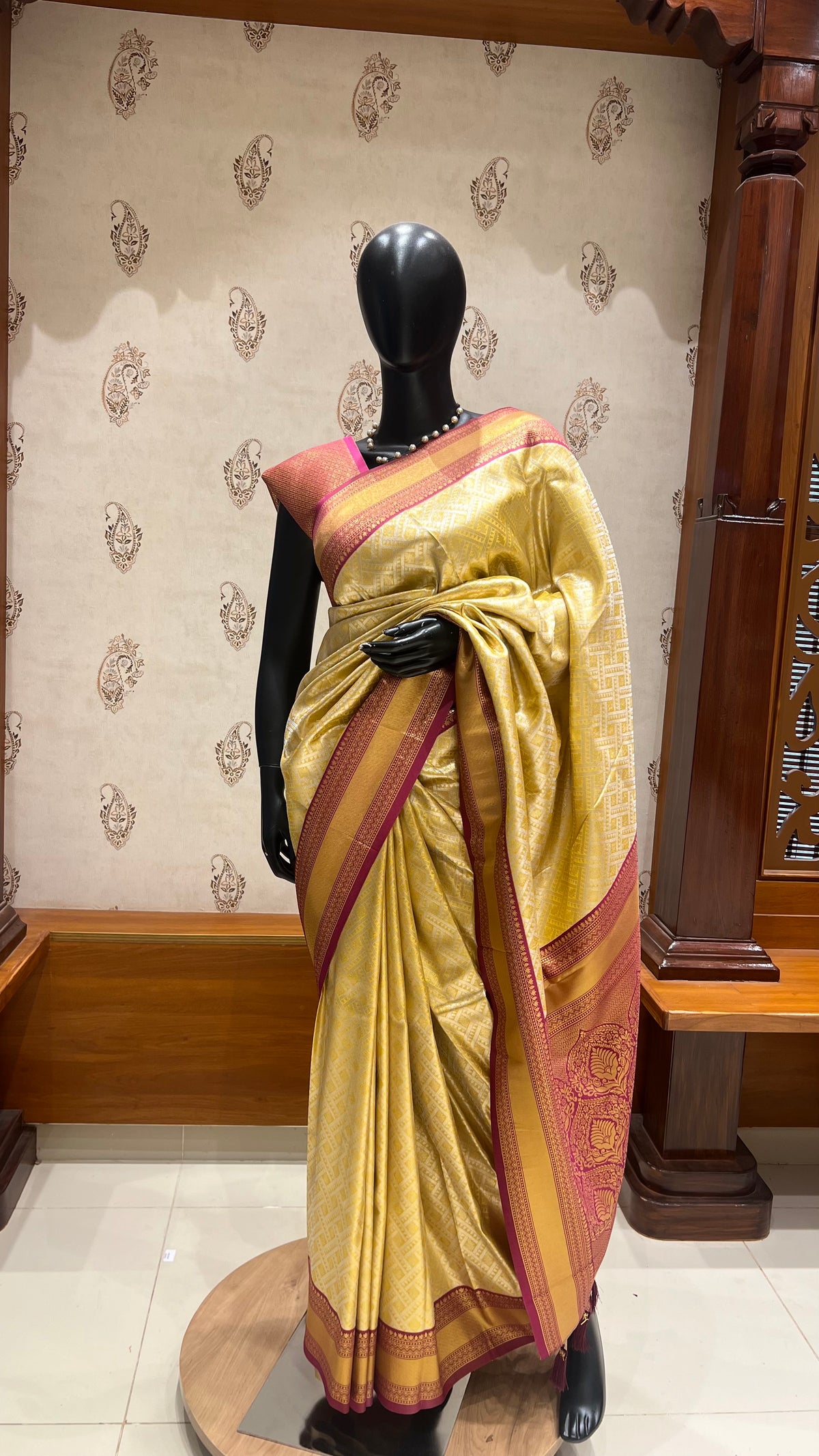 KANCHI SILK SUV2156-GOLDEN YELLOW ZIGZAG