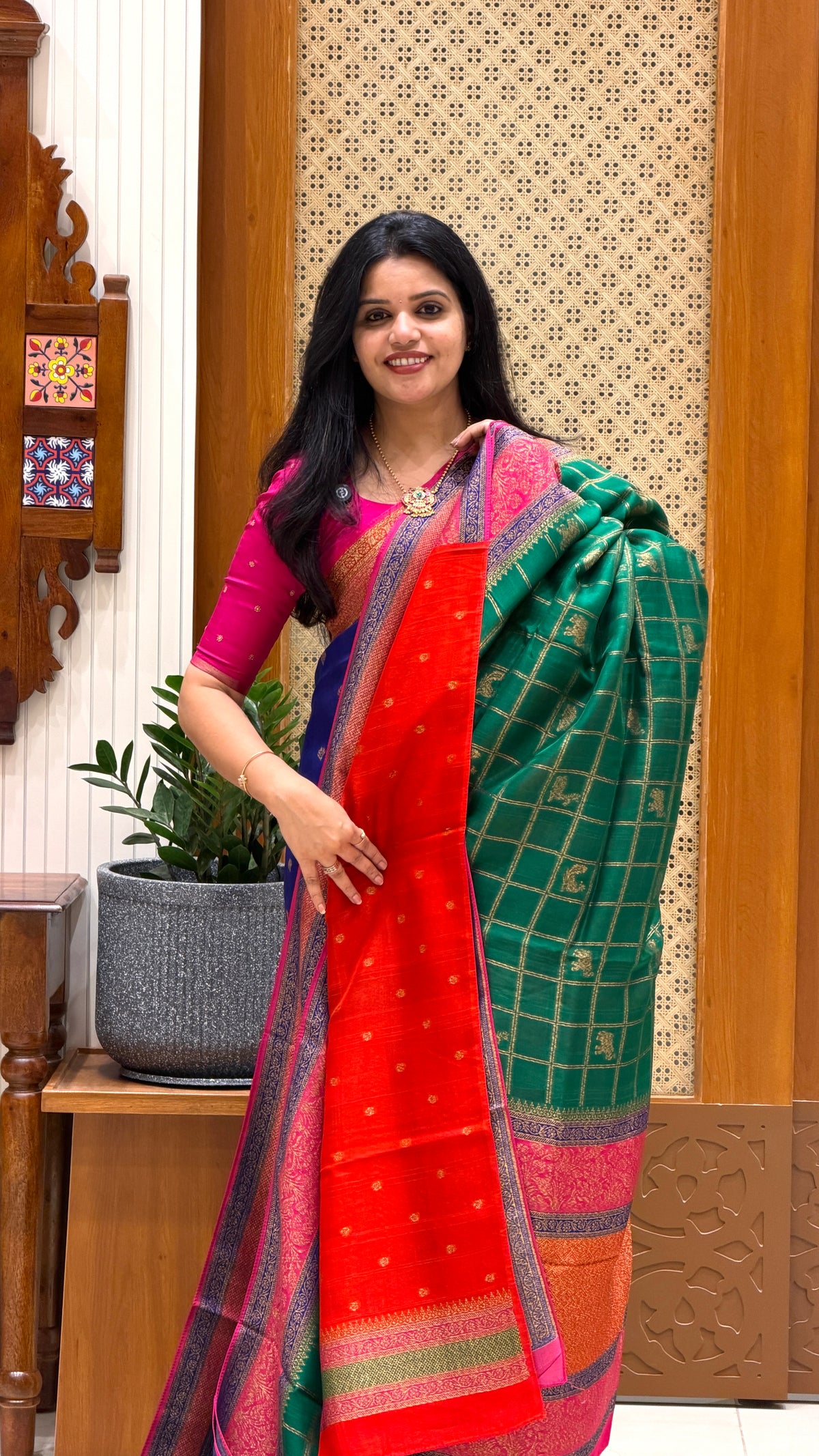 BANARASI DUPION SILK SUV5722-GREEN