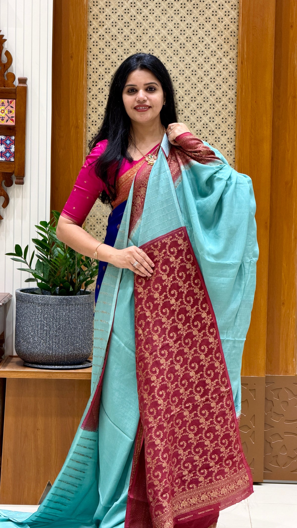 BANARASI CREPE SILK SUV4735-SEAGREEN WITH PINK