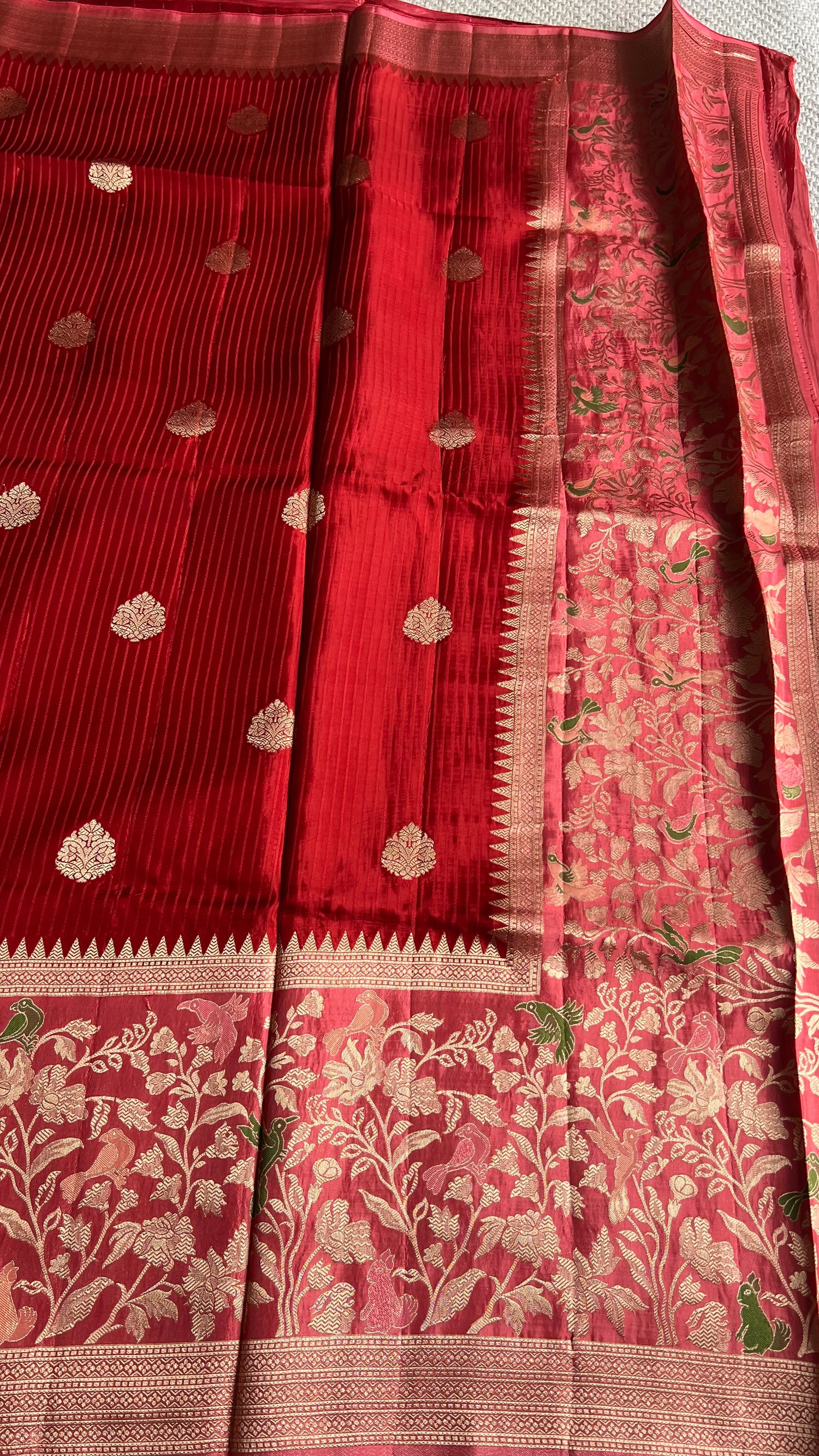 SUV5537-RED