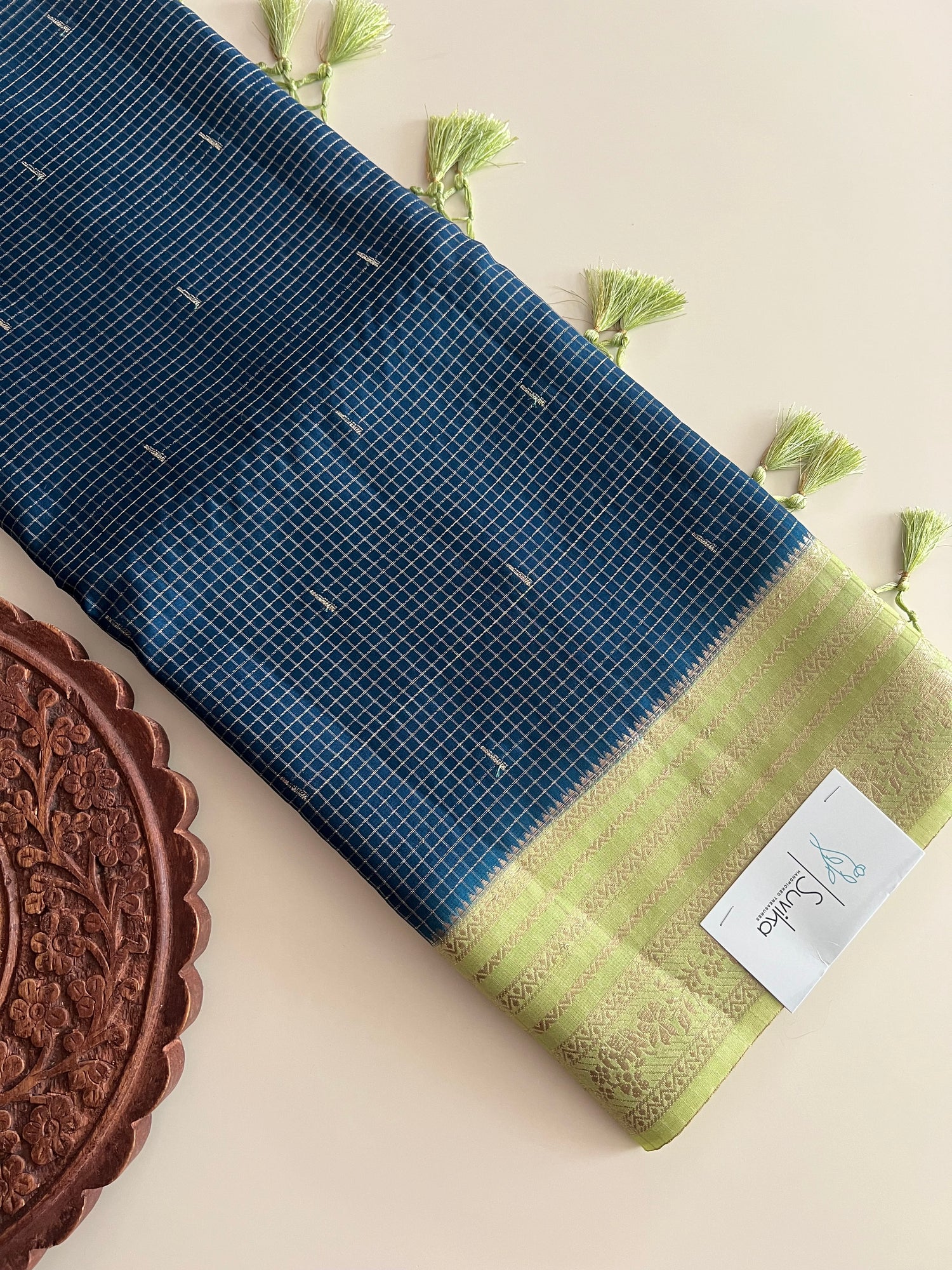 SUV3673-SAPPHIRE WITH PISTA