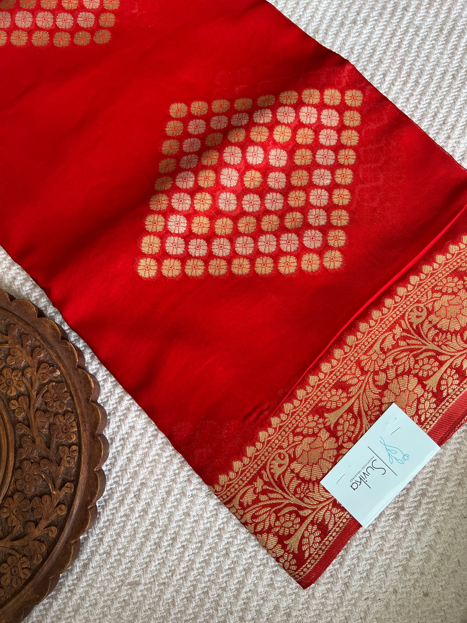 SUV3735- RED