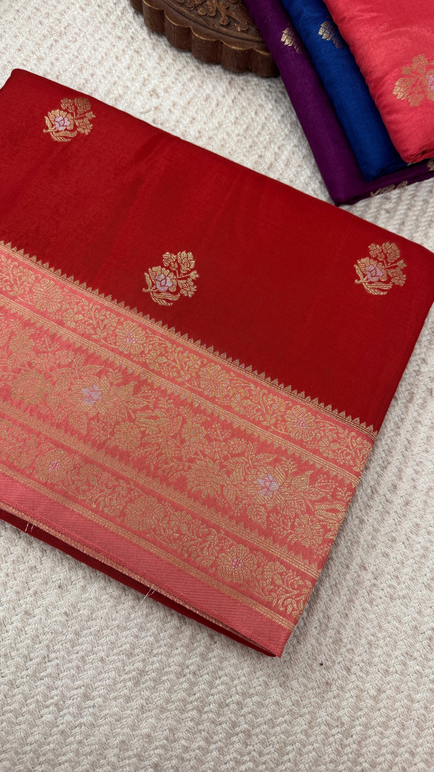 SUV3791-RED WITH PEACH