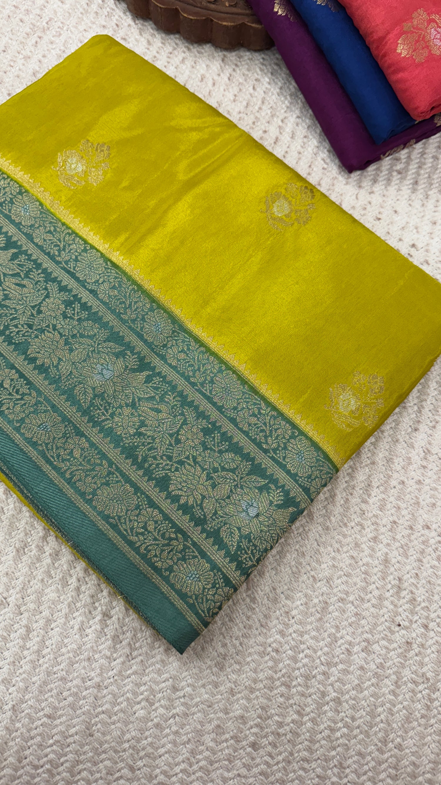 SUV3791-MINTYELLOW WITH SEAGREEN