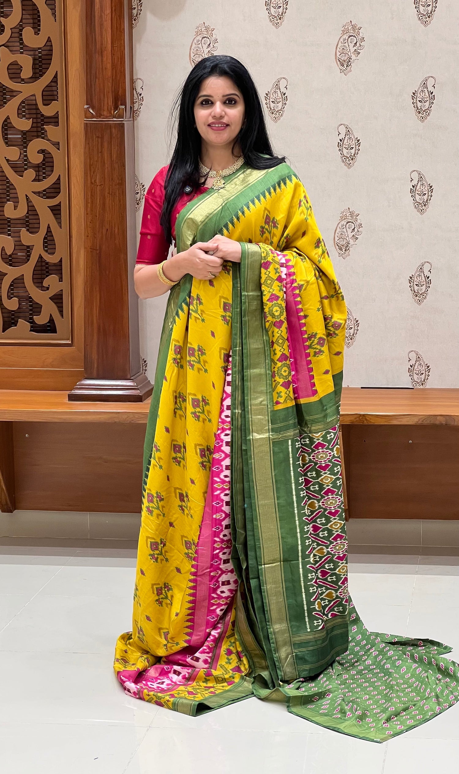 SUV3890- YELLOW WITH PINK