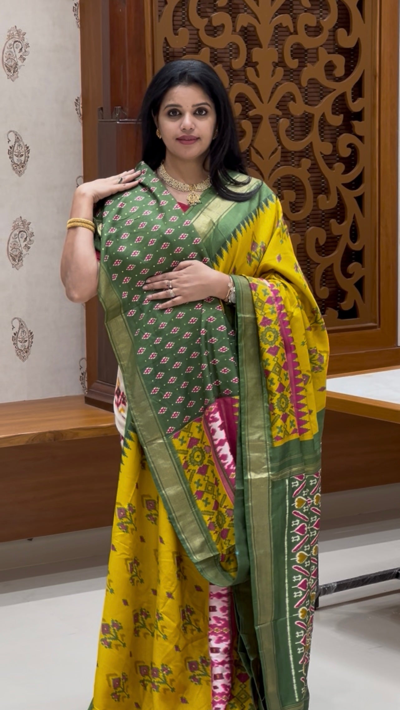 SUV3890- YELLOW WITH PINK