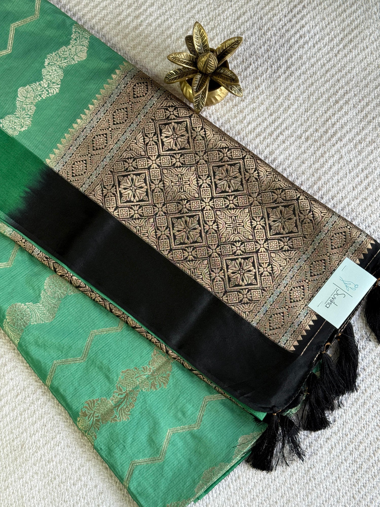 SUV3874-SEAGREEN WITH BLACK