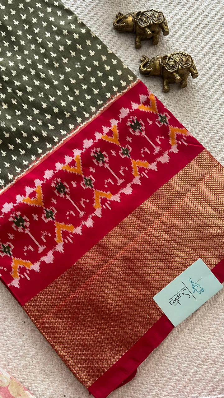 SUV1974 -MEHNDIGREEN WITH PINK