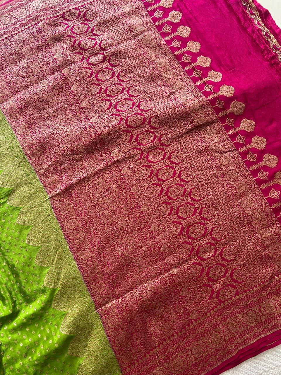 SUV2769 - PARROTGREEN WITH PINK