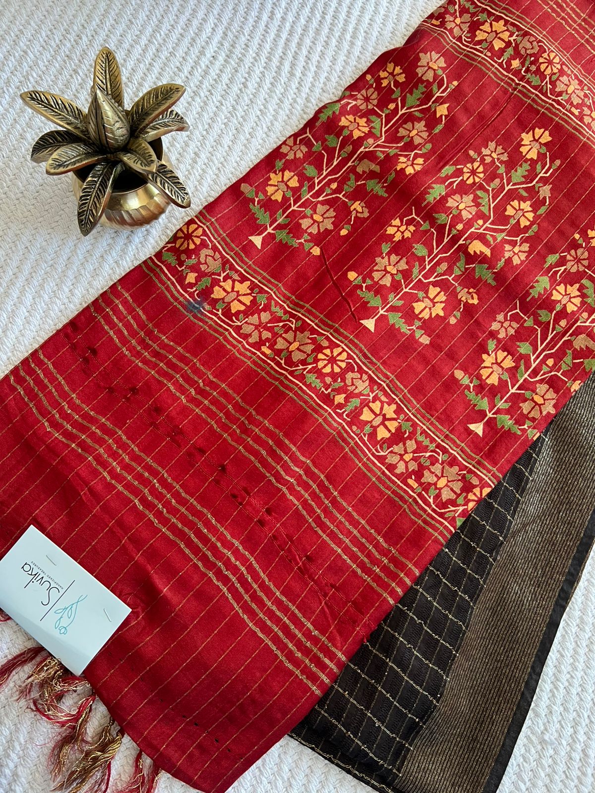 SUV3924-BLACK WITH RED