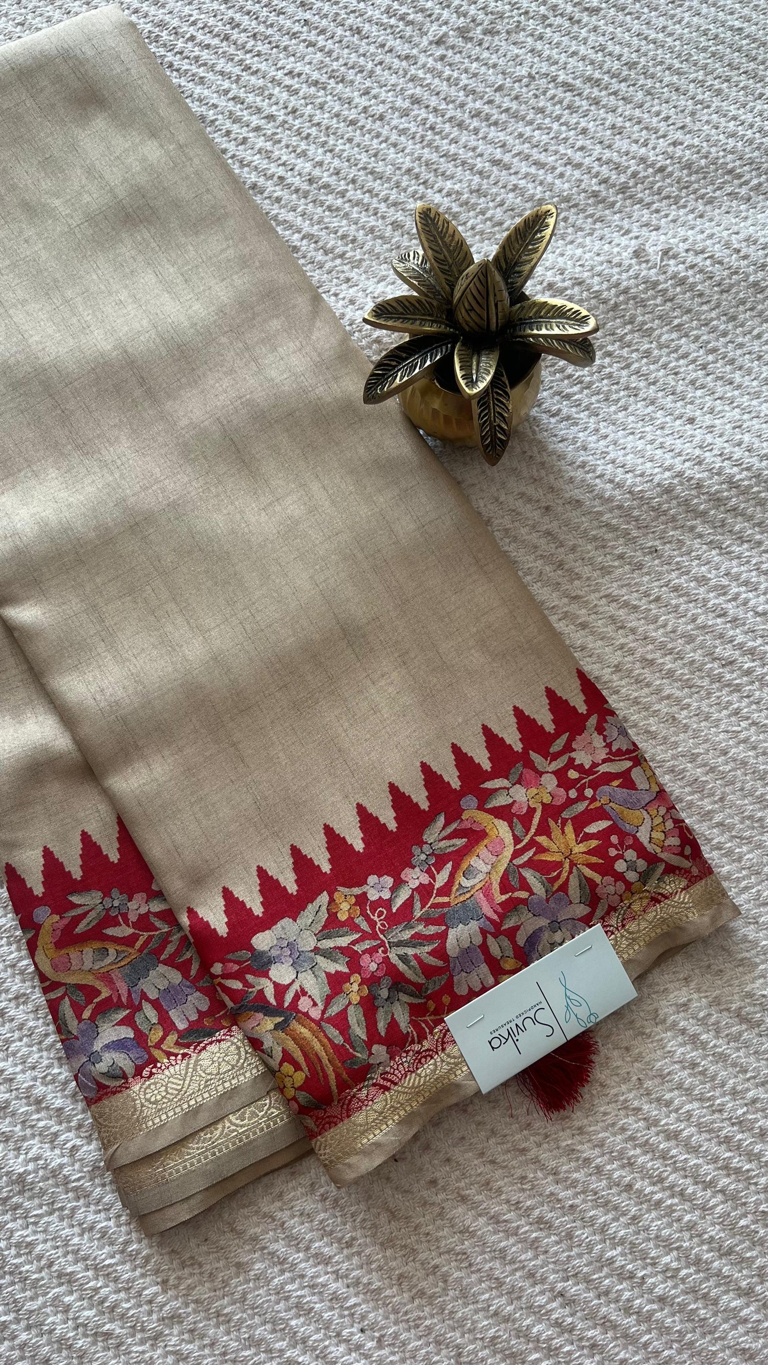 SUV3967-BEIGE WITH RED