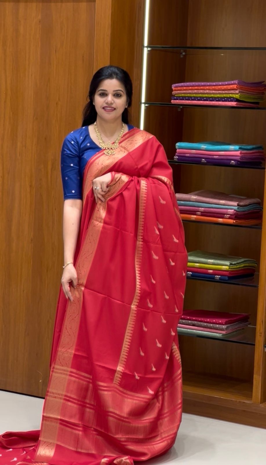 SUV3644-RED
