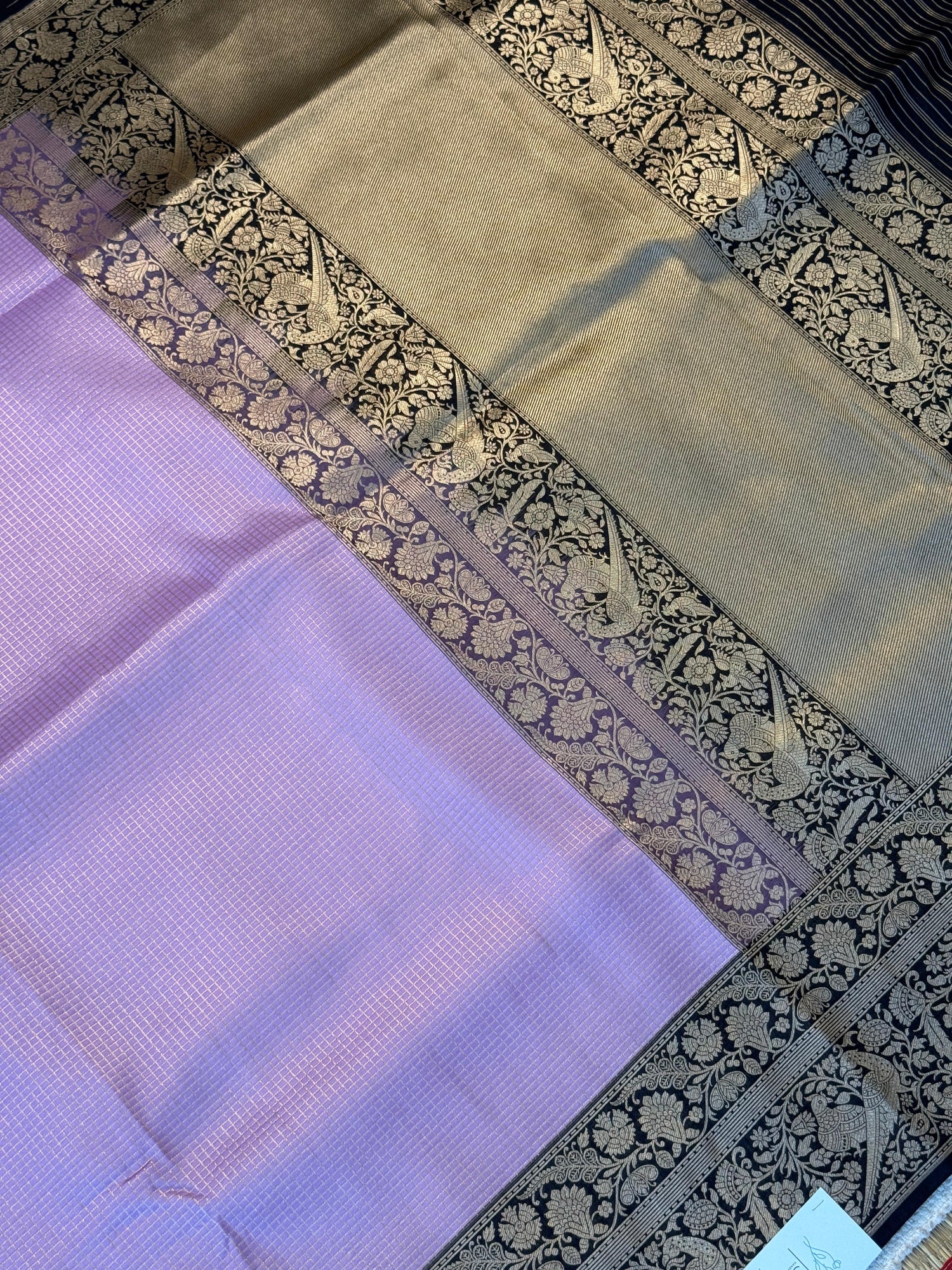 SUV3559 -LAVENDER WITH BLACK