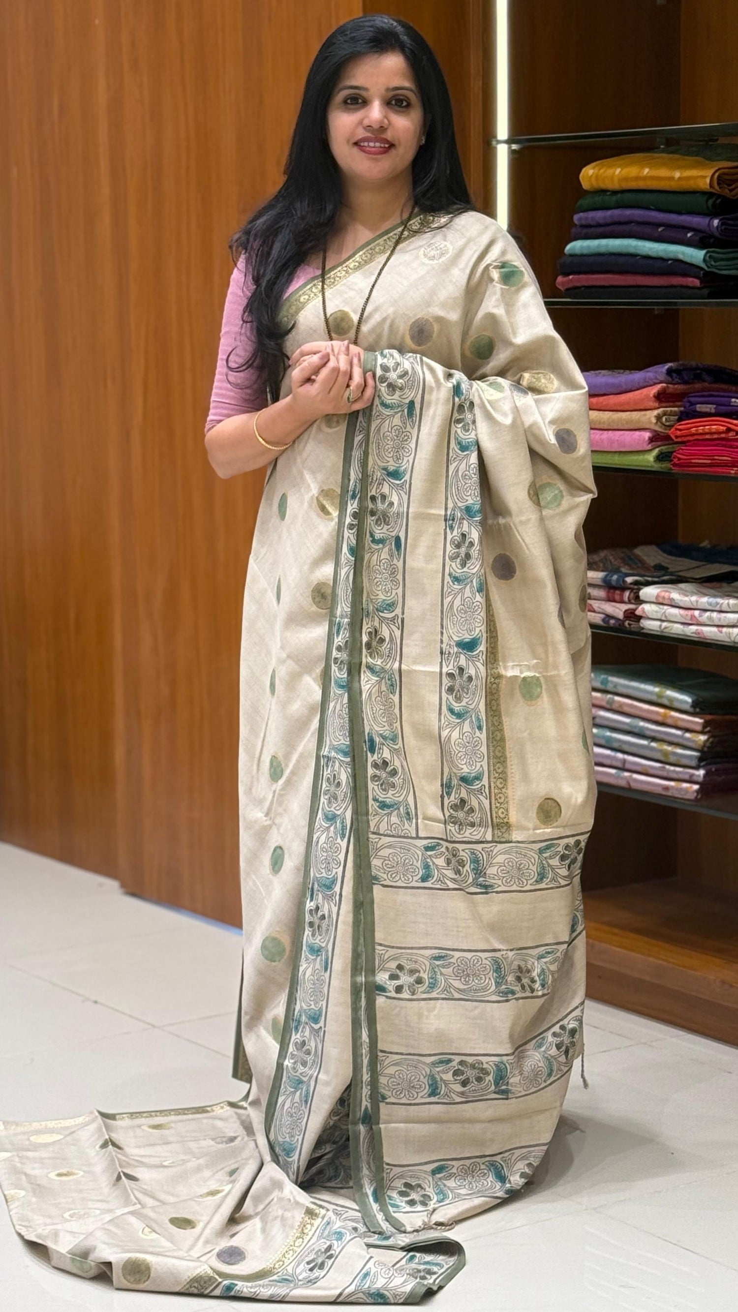 SUV3761-CHICKU WITH GREEN