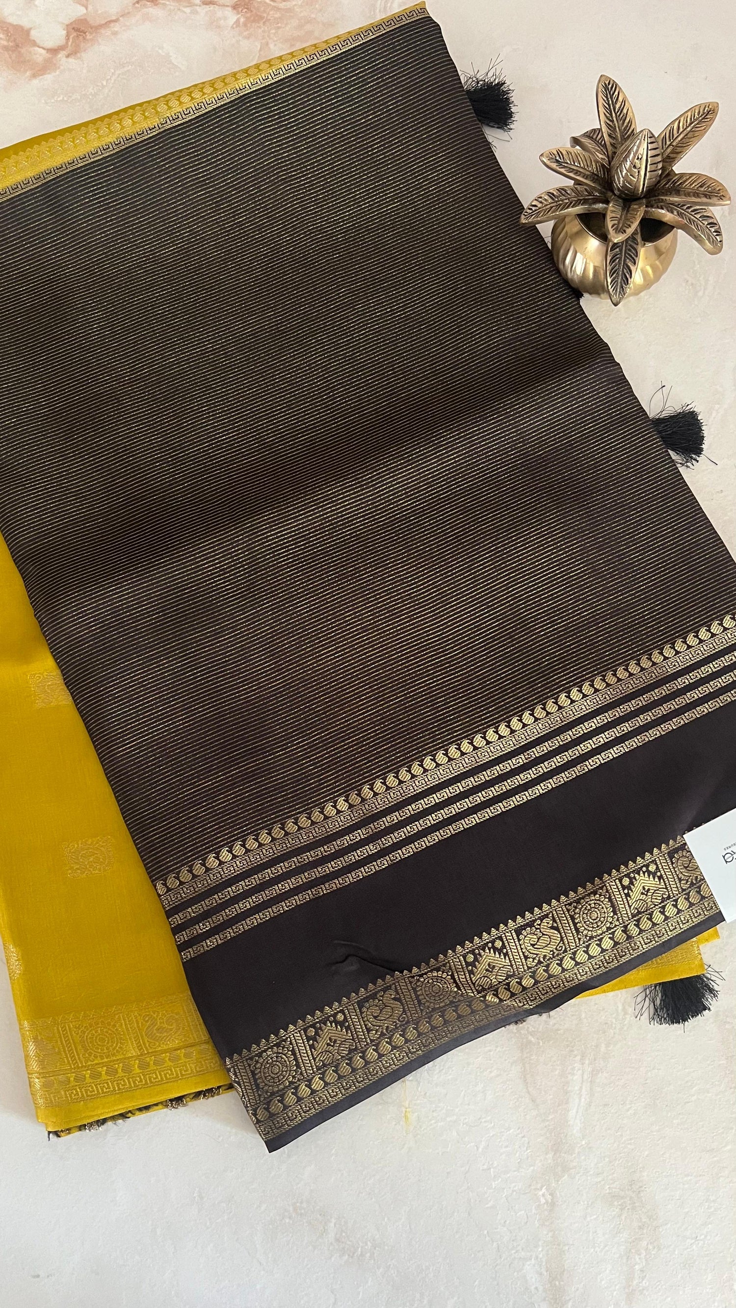 SUV3621-MINTYELLOW WITH BLACK