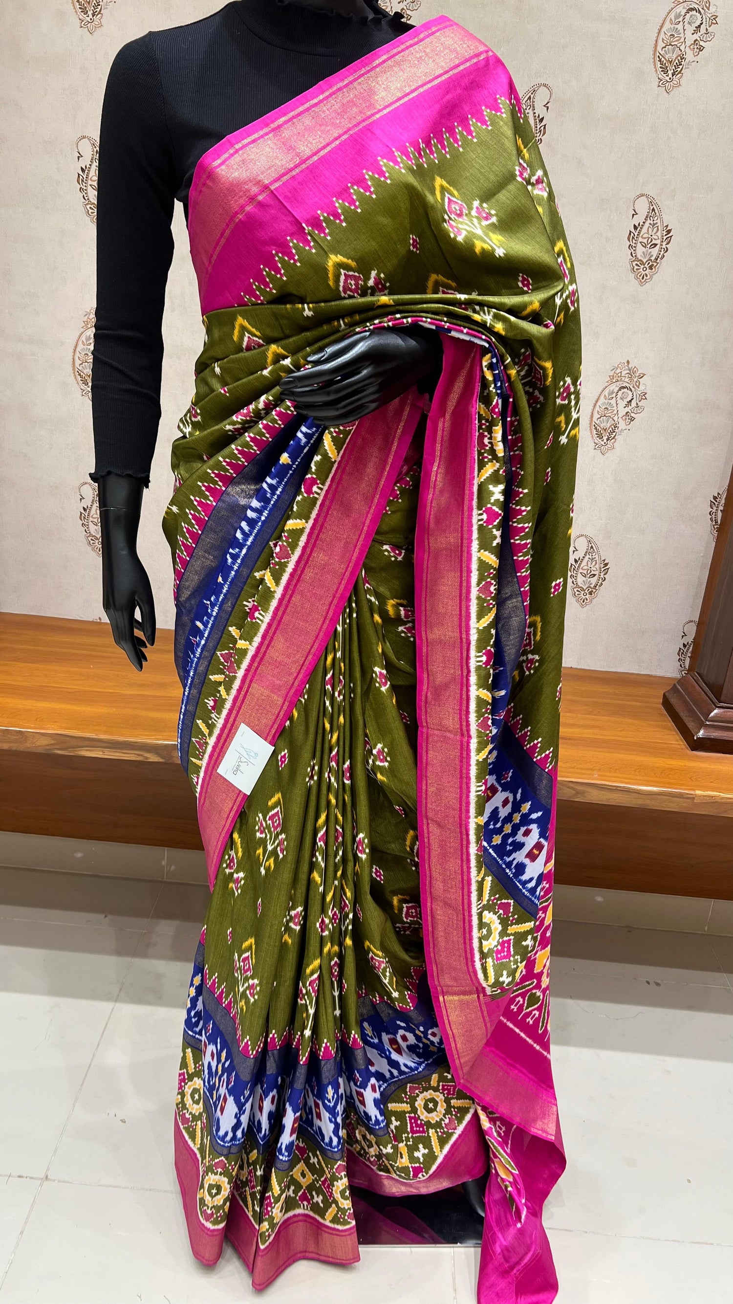 SUV3890-GREEN WITH PINK