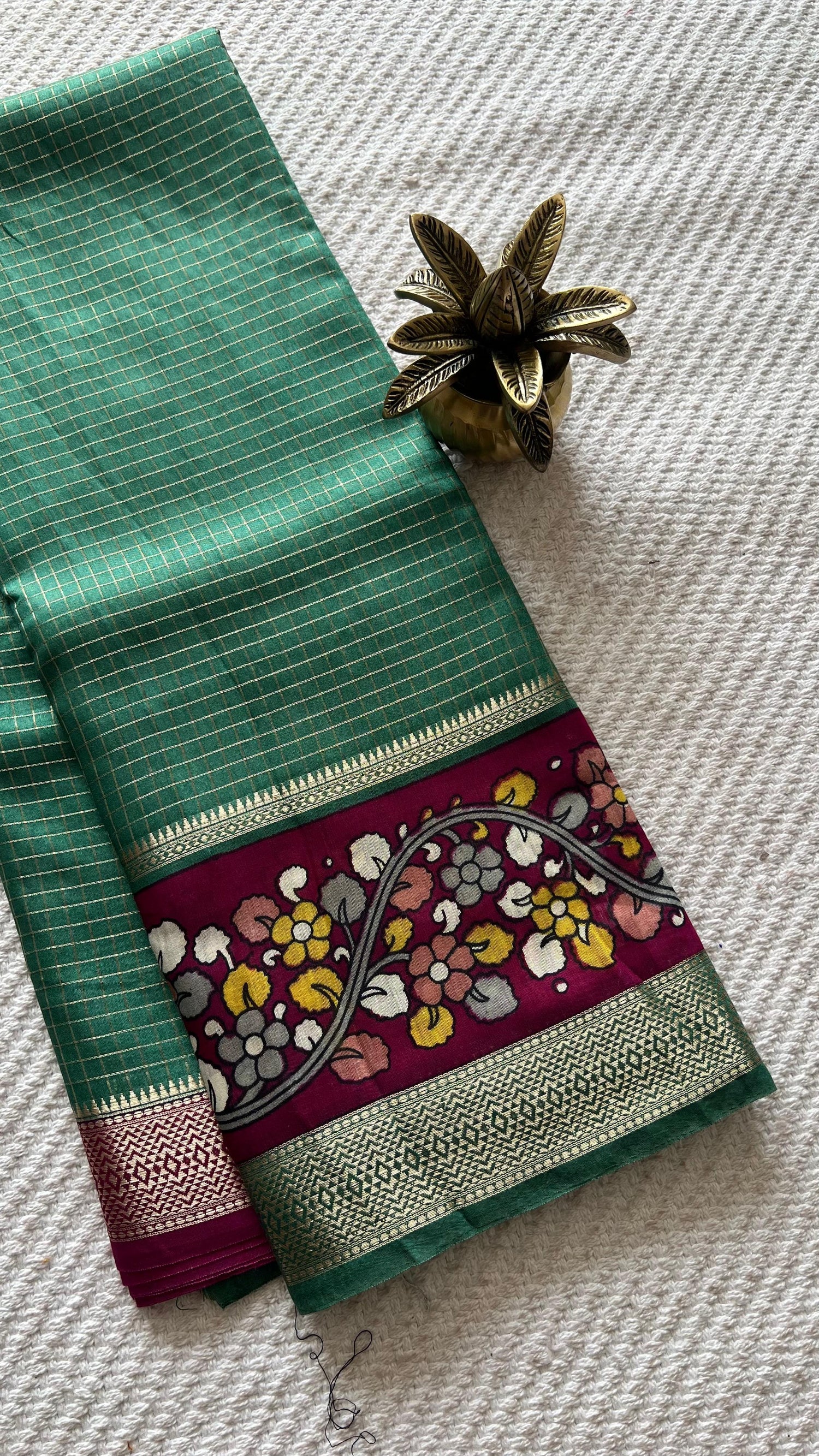 SUV3907-GREEN WITH MAGENTA