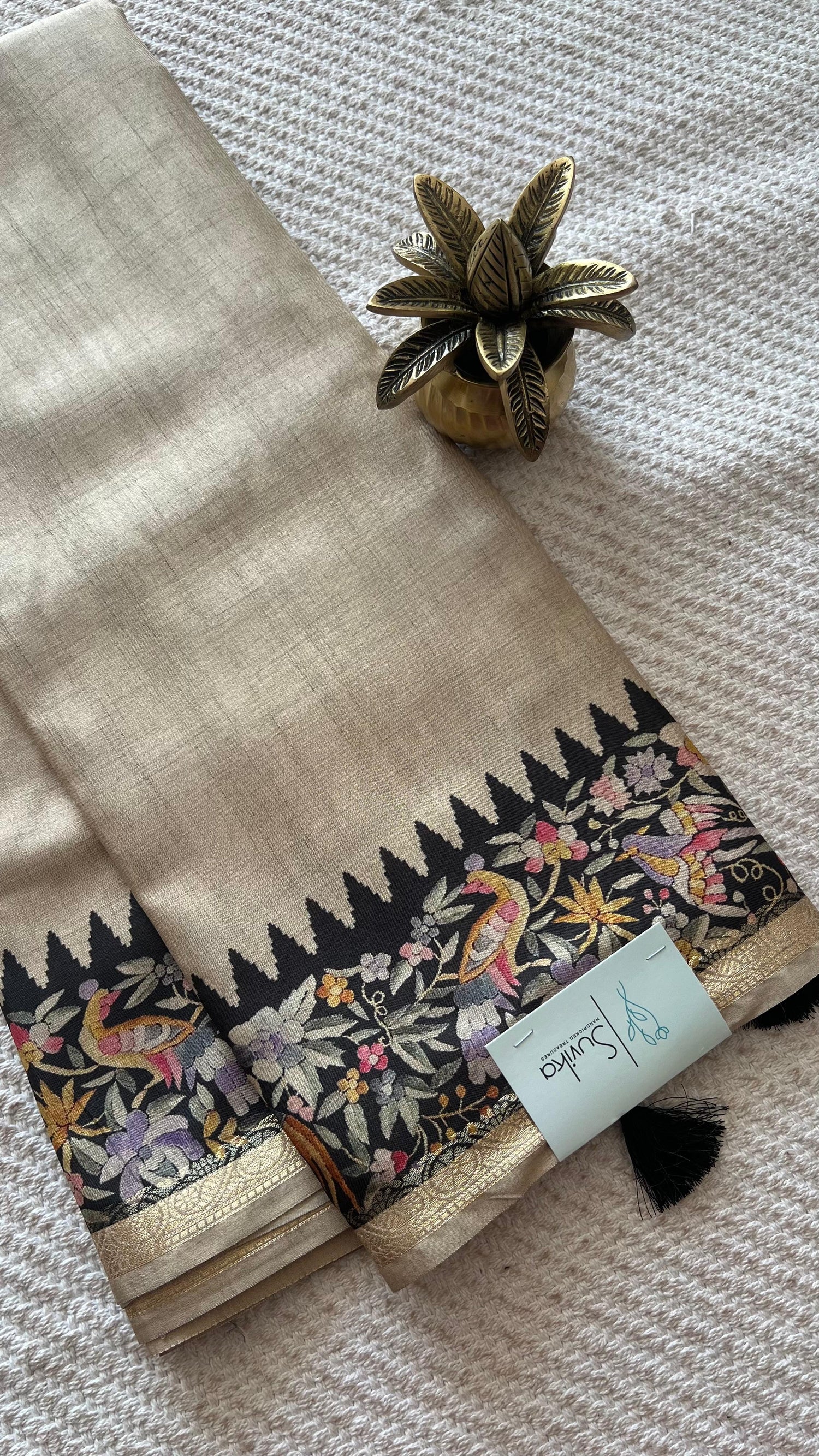 SUV3967-BEIGE WITH BLACK