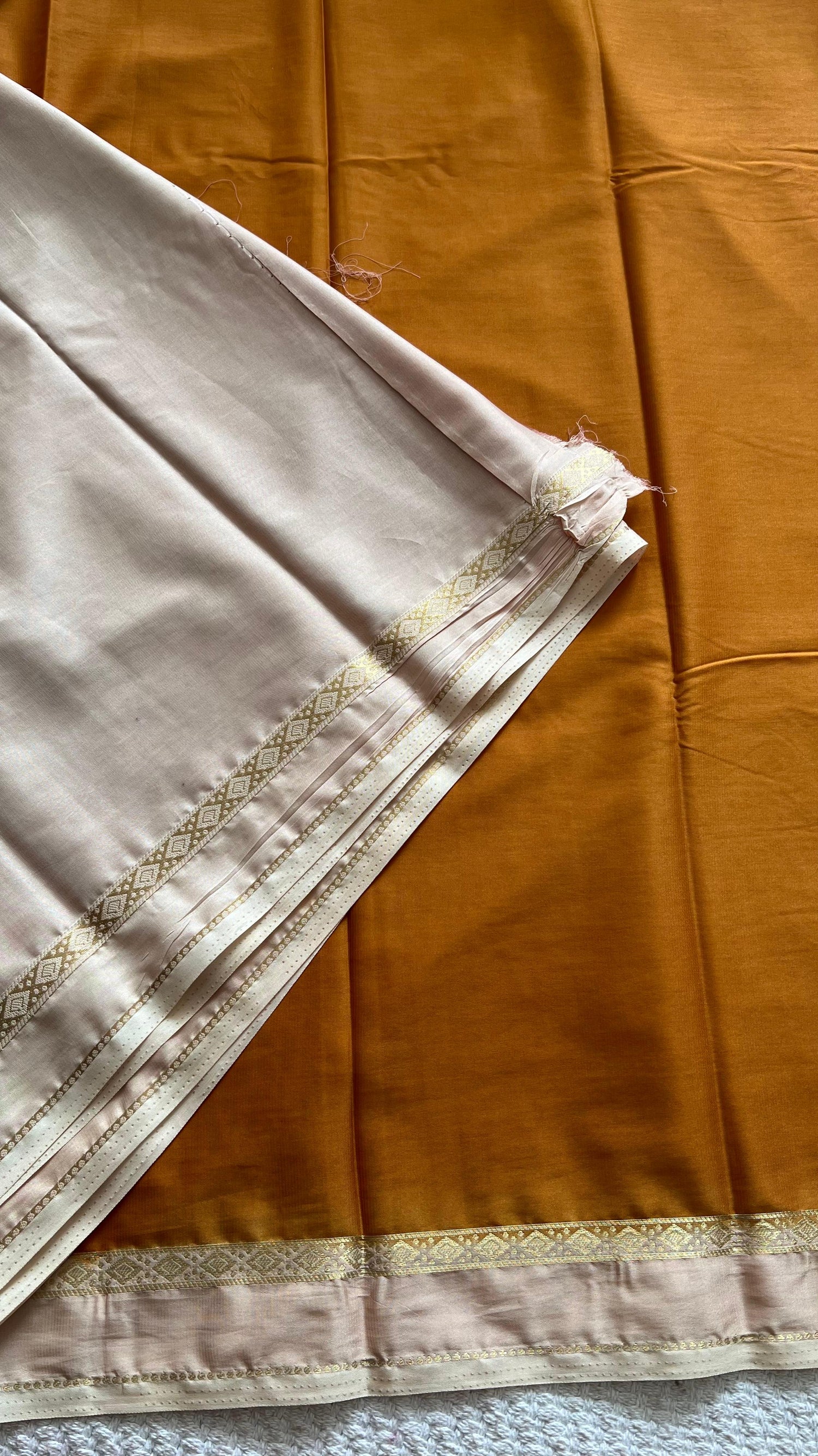 SUV3982-MUSTARD WITH CHIKKU