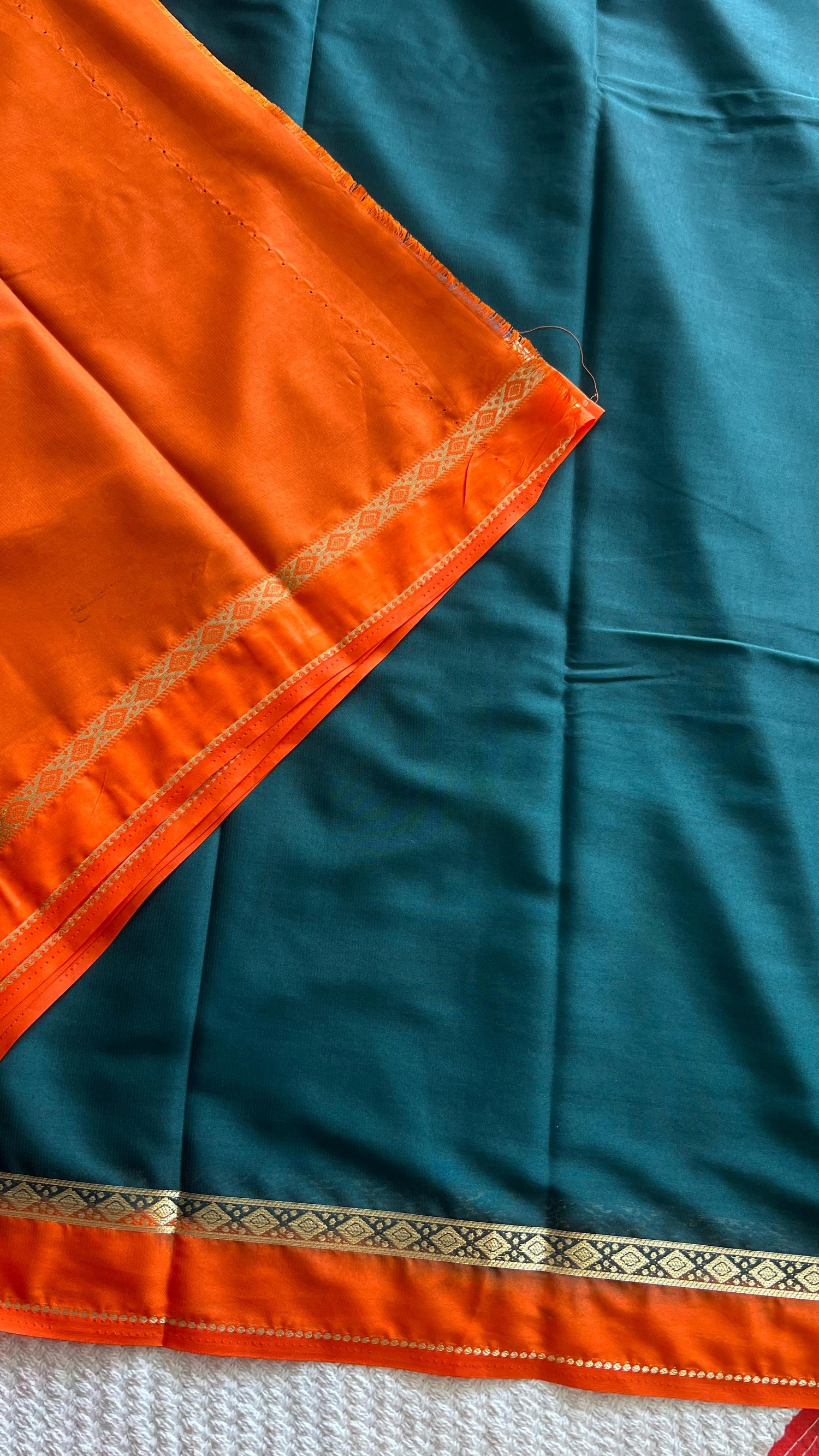 SUV3982-BOTTLEGREEN WITH ORANGE